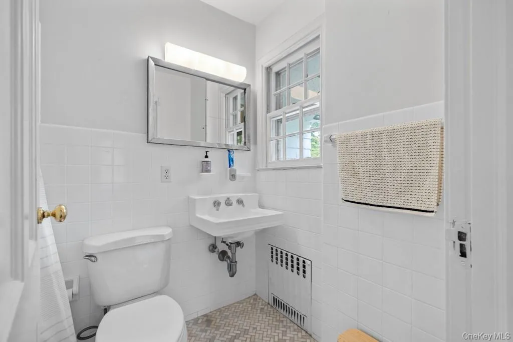 3 Old Shop Road, Lewisboro, NY, 6 Bedrooms Bedrooms, 10 Rooms Rooms,3 BathroomsBathrooms,Residential,For Rent,Old Shop,0,998526 3 Old Shop Road, Lewisboro, NY, 6 Bedrooms Bedrooms, 10 Rooms Rooms,3 BathroomsBathrooms,Residential,For Rent,Old Shop,0,998526