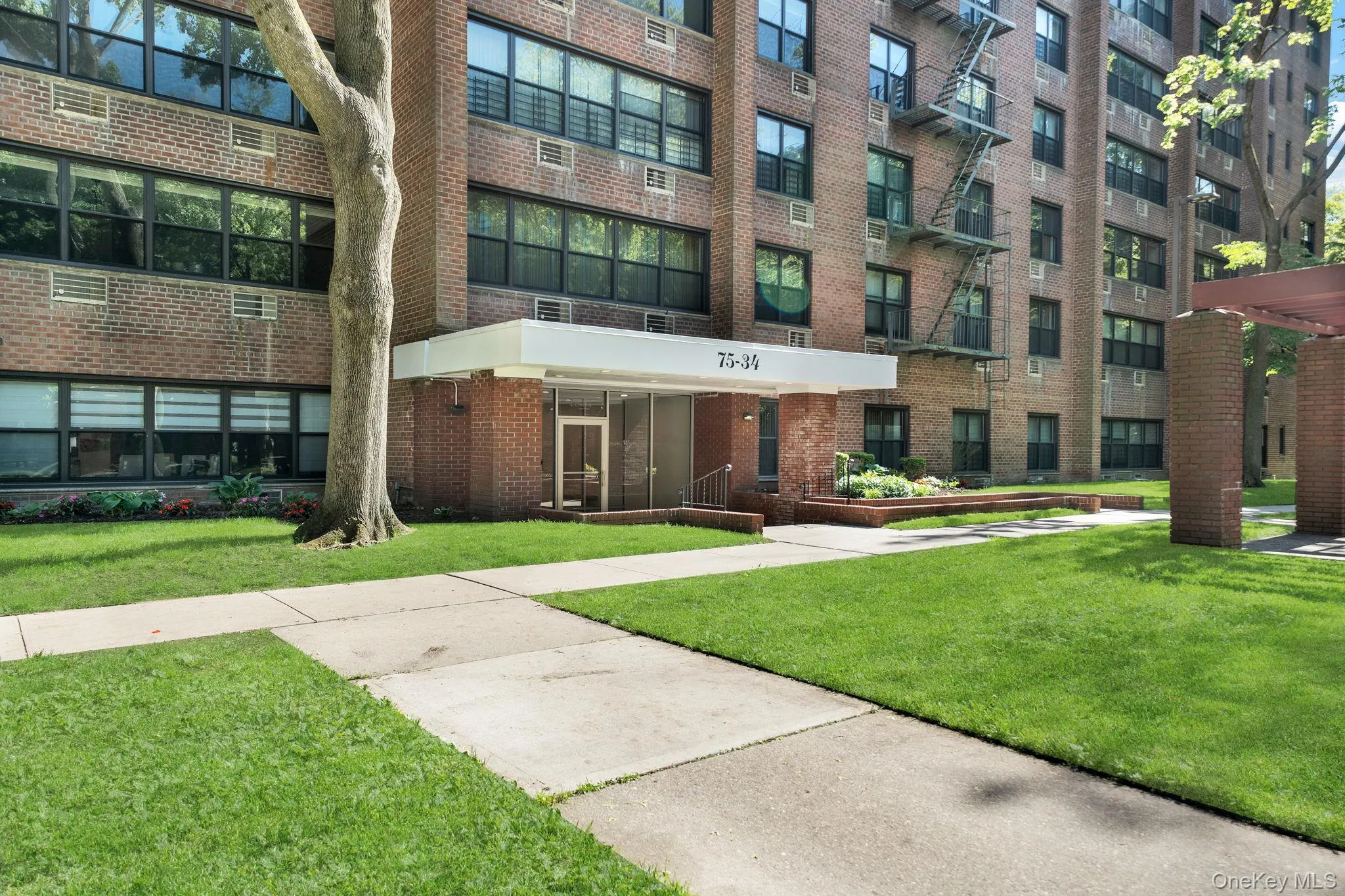 75-34 Bell Boulevard, New York, NY, 3 Bedrooms Bedrooms, 7 Rooms Rooms,2 BathroomsBathrooms,Residential Sale,For Rent,Bell,0,998531 75-34 Bell Boulevard, New York, NY, 3 Bedrooms Bedrooms, 7 Rooms Rooms,2 BathroomsBathrooms,Residential Sale,For Rent,Bell,0,998531