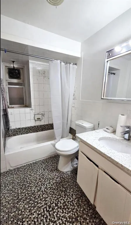 2555 97th Street, New York, NY, 4 Bedrooms Bedrooms, 7 Rooms Rooms,2 BathroomsBathrooms,Residential,For Rent,97th,0,998532 2555 97th Street, New York, NY, 4 Bedrooms Bedrooms, 7 Rooms Rooms,2 BathroomsBathrooms,Residential,For Rent,97th,0,998532