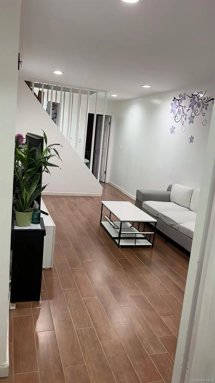 8548 Little Neck Parkway, New York, NY, 4 Bedrooms Bedrooms, 12 Rooms Rooms,2 BathroomsBathrooms,Residential,For Rent,Little Neck,0,998536 8548 Little Neck Parkway, New York, NY, 4 Bedrooms Bedrooms, 12 Rooms Rooms,2 BathroomsBathrooms,Residential,For Rent,Little Neck,0,998536
