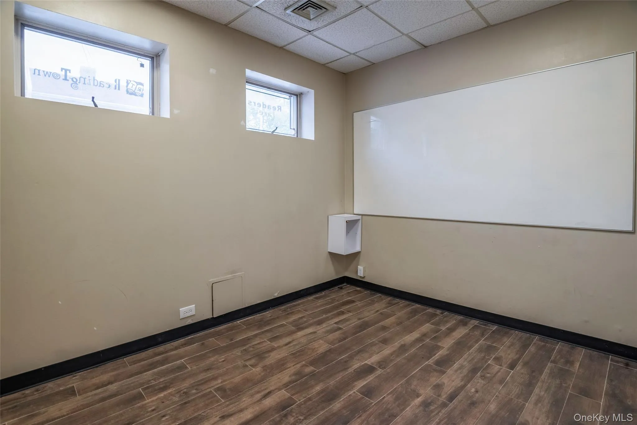 42-02 192nd Street, New York, NY, ,Commercial Lease,For Rent,192nd,0,998537 42-02 192nd Street, New York, NY, ,Commercial Lease,For Rent,192nd,0,998537