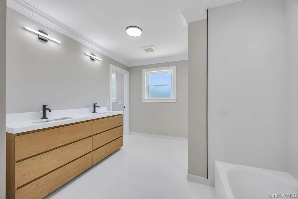 44 Elder Avenue, Brookhaven, NY, 4 Bedrooms Bedrooms, 9 Rooms Rooms,3 BathroomsBathrooms,Residential Sale,For Rent,Elder,0,998538 44 Elder Avenue, Brookhaven, NY, 4 Bedrooms Bedrooms, 9 Rooms Rooms,3 BathroomsBathrooms,Residential Sale,For Rent,Elder,0,998538