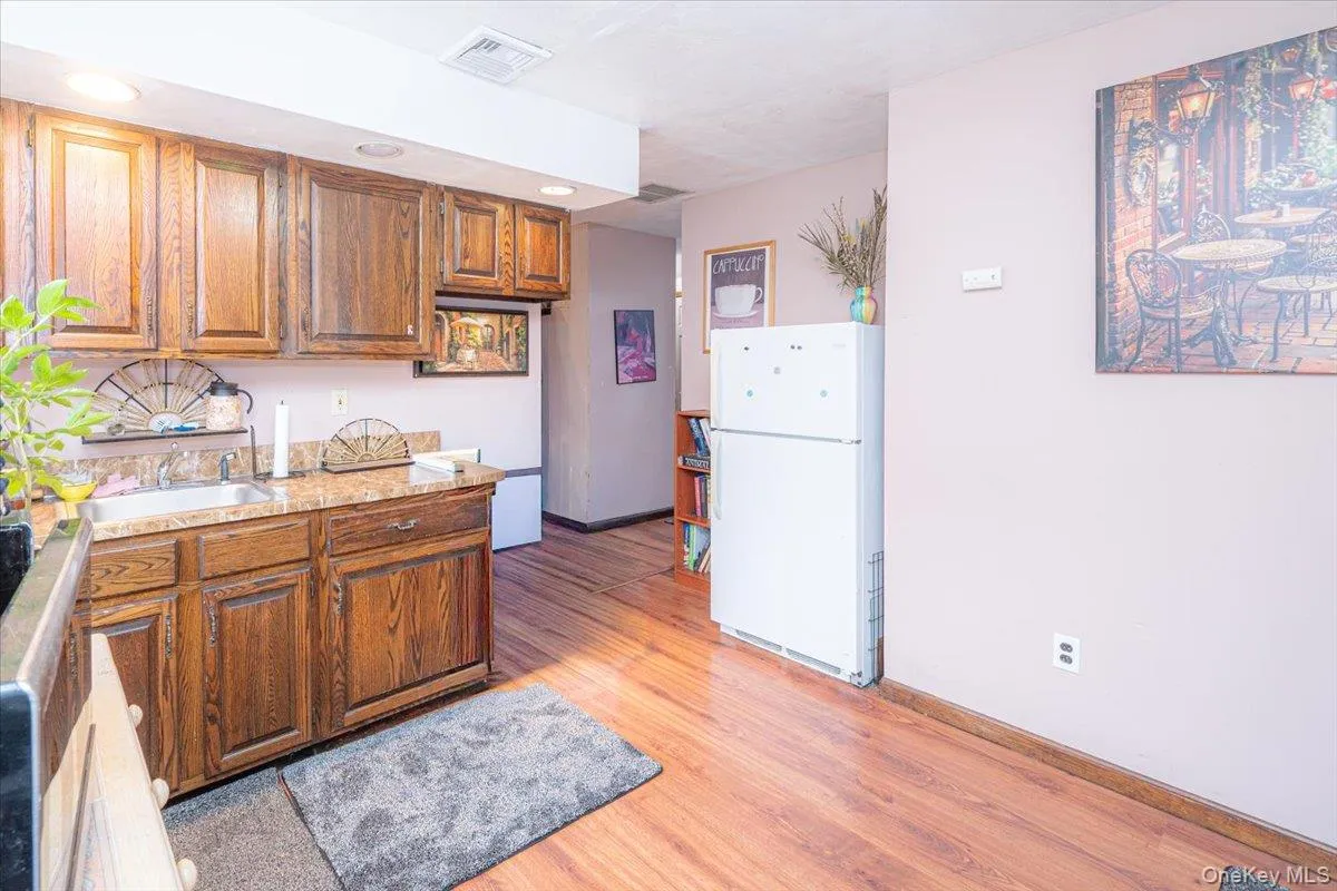 219 Kensington Avenue, Islip, NY, 5 Bedrooms Bedrooms, 10 Rooms Rooms,3 BathroomsBathrooms,Residential,For Rent,Kensington,0,998539 219 Kensington Avenue, Islip, NY, 5 Bedrooms Bedrooms, 10 Rooms Rooms,3 BathroomsBathrooms,Residential,For Rent,Kensington,0,998539