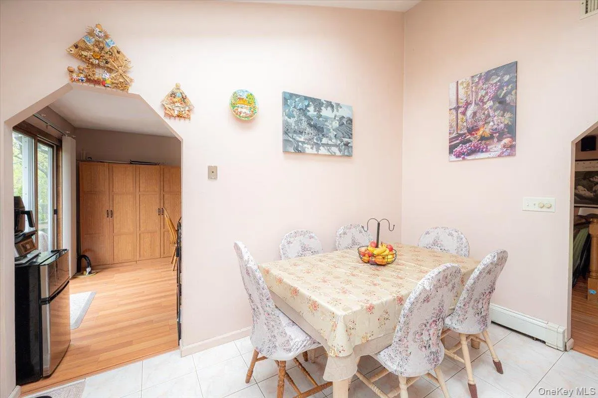 219 Kensington Avenue, Islip, NY, 5 Bedrooms Bedrooms, 10 Rooms Rooms,3 BathroomsBathrooms,Residential,For Rent,Kensington,0,998539 219 Kensington Avenue, Islip, NY, 5 Bedrooms Bedrooms, 10 Rooms Rooms,3 BathroomsBathrooms,Residential,For Rent,Kensington,0,998539