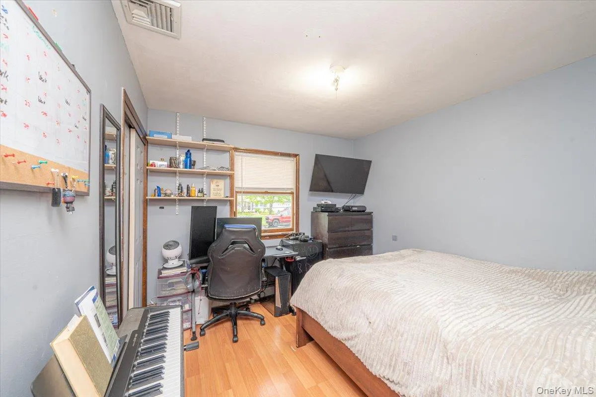 219 Kensington Avenue, Islip, NY, 5 Bedrooms Bedrooms, 10 Rooms Rooms,3 BathroomsBathrooms,Residential,For Rent,Kensington,0,998539 219 Kensington Avenue, Islip, NY, 5 Bedrooms Bedrooms, 10 Rooms Rooms,3 BathroomsBathrooms,Residential,For Rent,Kensington,0,998539