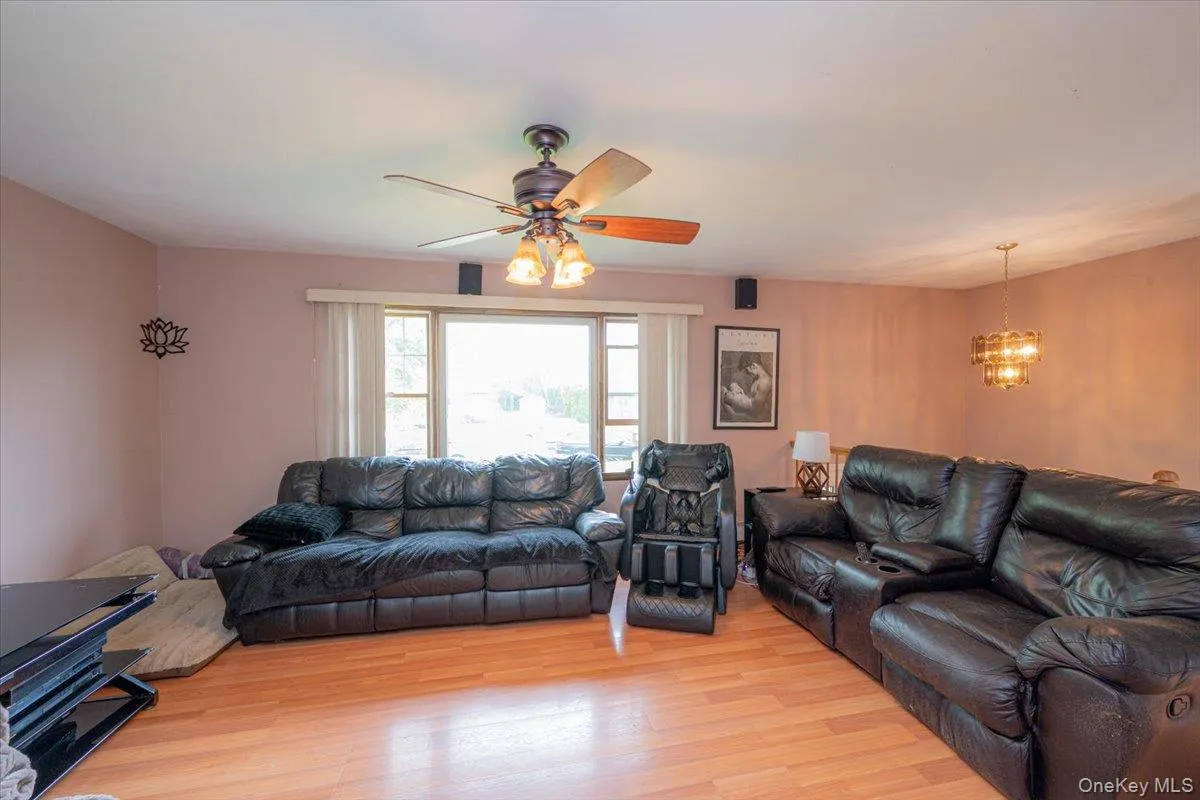 219 Kensington Avenue, Islip, NY, 5 Bedrooms Bedrooms, 10 Rooms Rooms,3 BathroomsBathrooms,Residential,For Rent,Kensington,0,998539 219 Kensington Avenue, Islip, NY, 5 Bedrooms Bedrooms, 10 Rooms Rooms,3 BathroomsBathrooms,Residential,For Rent,Kensington,0,998539