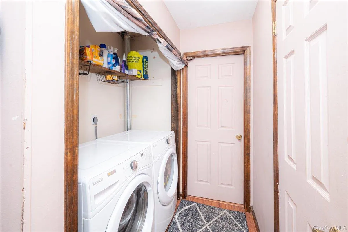 219 Kensington Avenue, Islip, NY, 5 Bedrooms Bedrooms, 10 Rooms Rooms,3 BathroomsBathrooms,Residential,For Rent,Kensington,0,998539 219 Kensington Avenue, Islip, NY, 5 Bedrooms Bedrooms, 10 Rooms Rooms,3 BathroomsBathrooms,Residential,For Rent,Kensington,0,998539