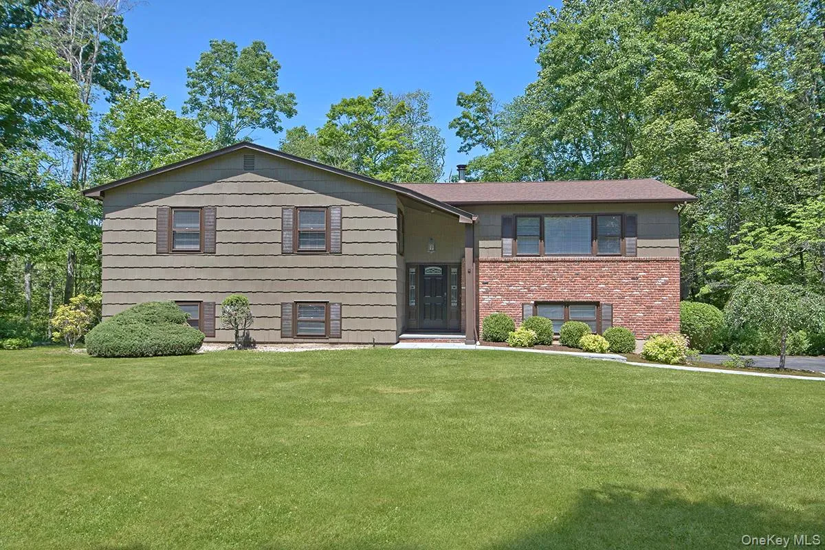 74 Edgewood Road, Ossining, NY, 3 Bedrooms Bedrooms, 8 Rooms Rooms,2 BathroomsBathrooms,Residential Lease,For Rent,Edgewood,0,998540 74 Edgewood Road, Ossining, NY, 3 Bedrooms Bedrooms, 8 Rooms Rooms,2 BathroomsBathrooms,Residential Lease,For Rent,Edgewood,0,998540