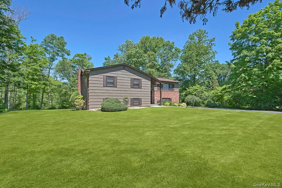 74 Edgewood Road, Ossining, NY, 3 Bedrooms Bedrooms, 8 Rooms Rooms,2 BathroomsBathrooms,Residential Lease,For Rent,Edgewood,0,998540 74 Edgewood Road, Ossining, NY, 3 Bedrooms Bedrooms, 8 Rooms Rooms,2 BathroomsBathrooms,Residential Lease,For Rent,Edgewood,0,998540
