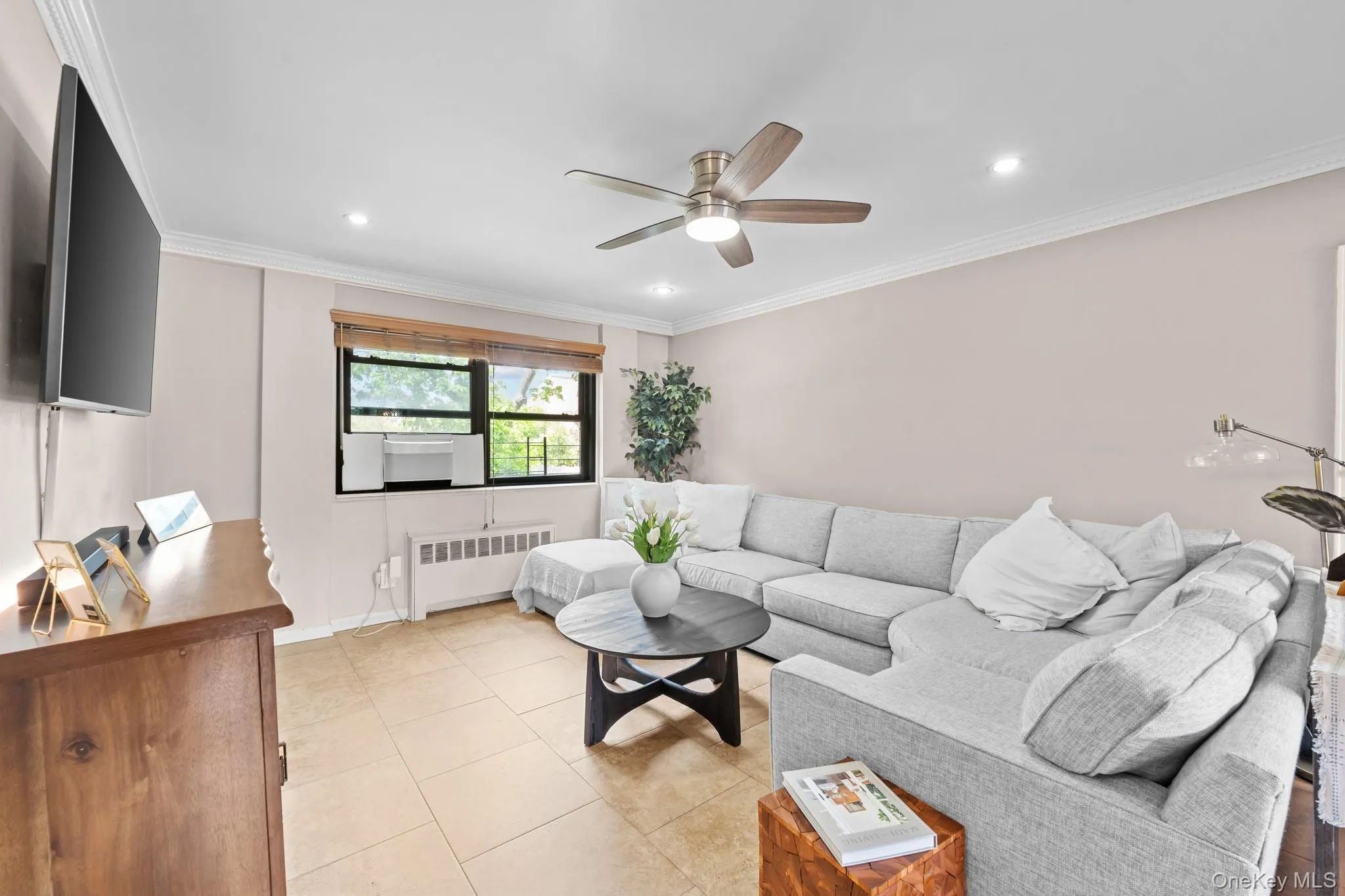 81-16 155, New York, NY, 3 Bedrooms Bedrooms, 5 Rooms Rooms,1 BathroomBathrooms,Residential,For Rent,155,0,998553 81-16 155, New York, NY, 3 Bedrooms Bedrooms, 5 Rooms Rooms,1 BathroomBathrooms,Residential,For Rent,155,0,998553