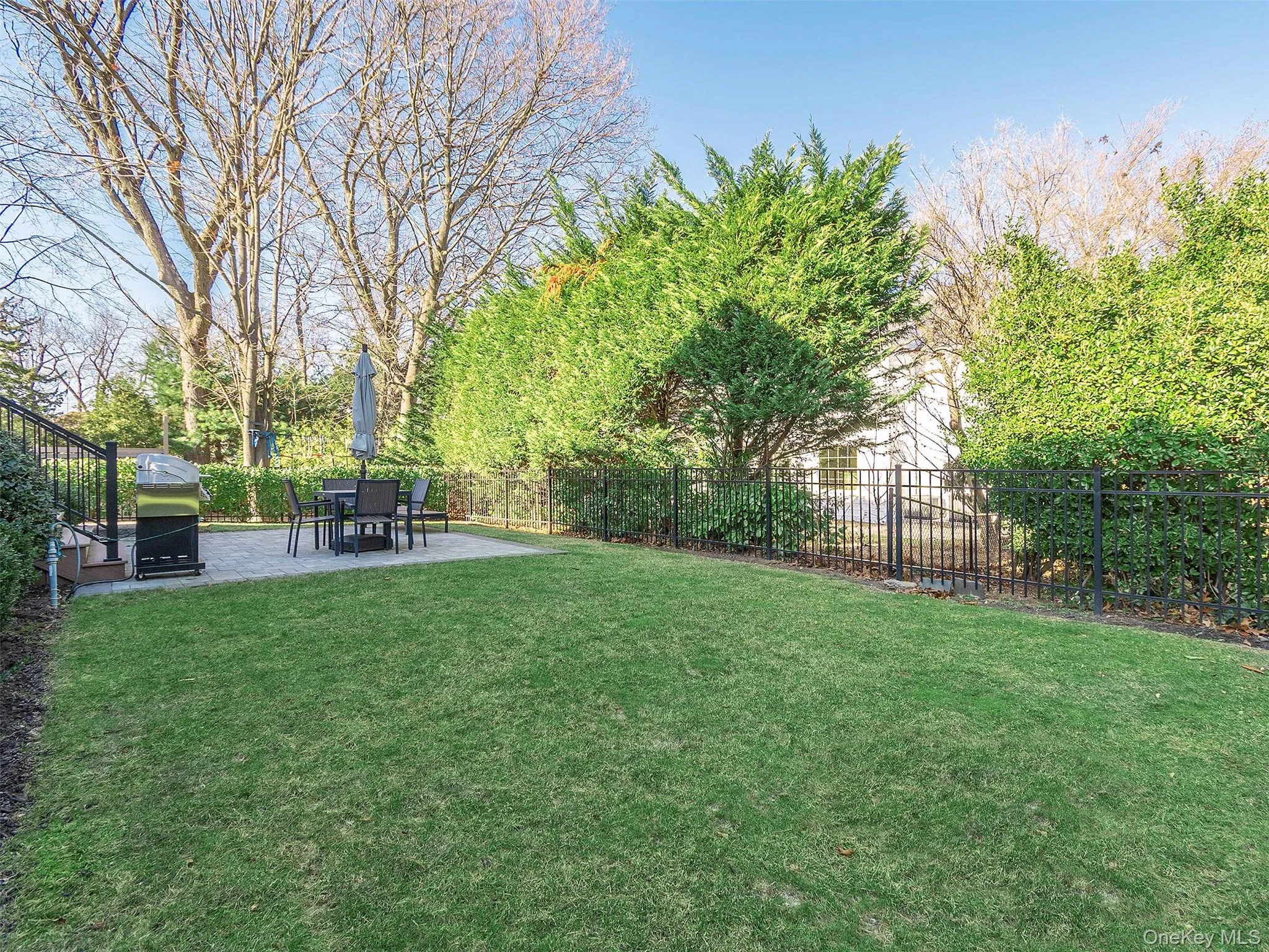 27 Pine Street, North Hempstead, NY, 4 Bedrooms Bedrooms, 8 Rooms Rooms,4 BathroomsBathrooms,Residential Lease,For Rent,Pine,0,998566 27 Pine Street, North Hempstead, NY, 4 Bedrooms Bedrooms, 8 Rooms Rooms,4 BathroomsBathrooms,Residential Lease,For Rent,Pine,0,998566