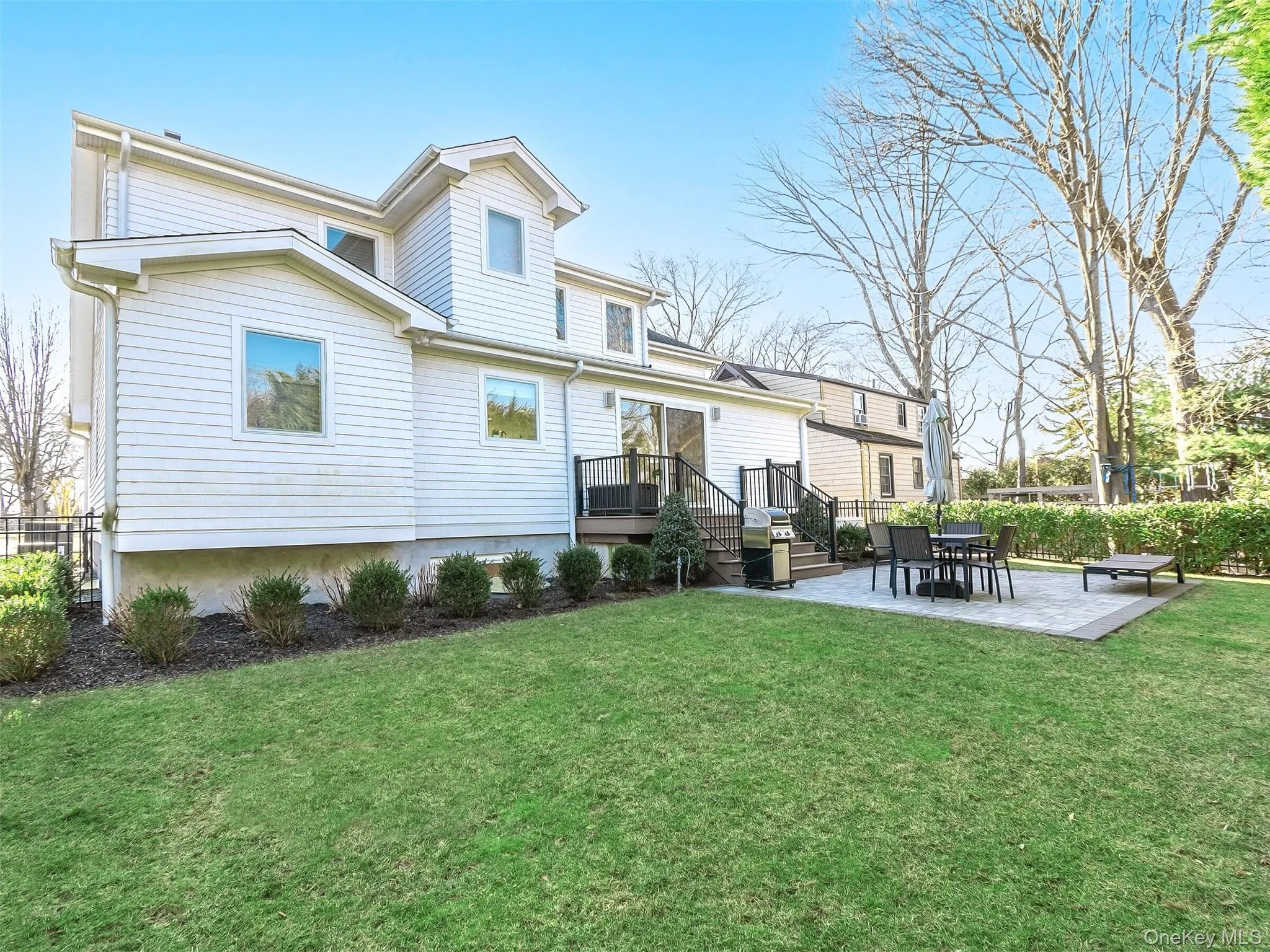 27 Pine Street, North Hempstead, NY, 4 Bedrooms Bedrooms, 8 Rooms Rooms,4 BathroomsBathrooms,Residential Lease,For Rent,Pine,0,998566 27 Pine Street, North Hempstead, NY, 4 Bedrooms Bedrooms, 8 Rooms Rooms,4 BathroomsBathrooms,Residential Lease,For Rent,Pine,0,998566