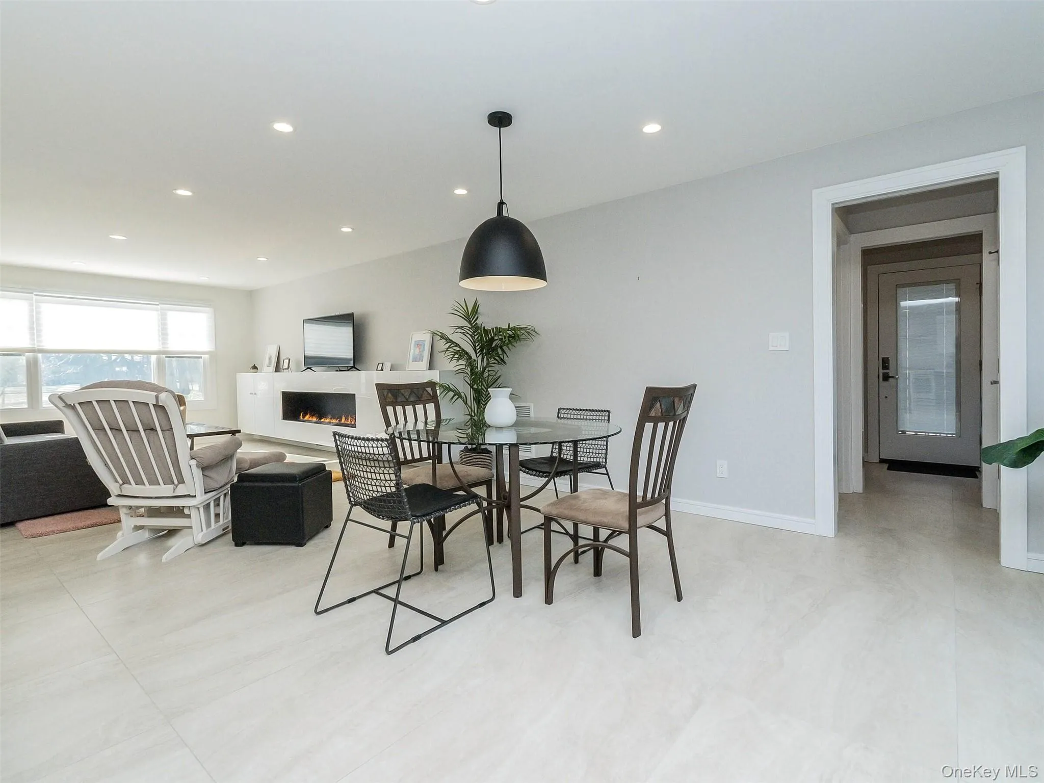 27 Pine Street, North Hempstead, NY, 4 Bedrooms Bedrooms, 8 Rooms Rooms,4 BathroomsBathrooms,Residential Lease,For Rent,Pine,0,998566 27 Pine Street, North Hempstead, NY, 4 Bedrooms Bedrooms, 8 Rooms Rooms,4 BathroomsBathrooms,Residential Lease,For Rent,Pine,0,998566