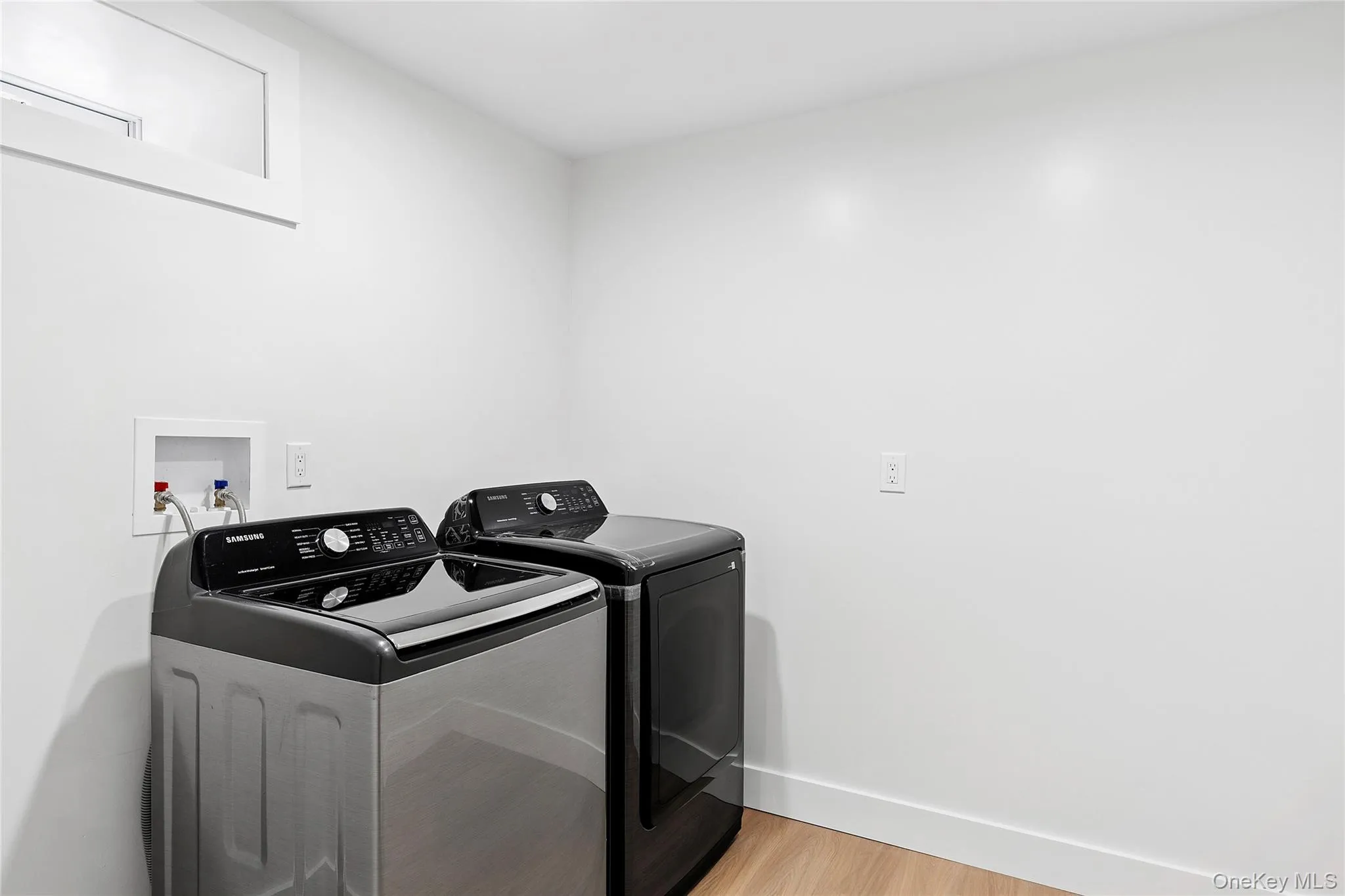 53 Shore Road, Southampton, NY, 3 Bedrooms Bedrooms, 7 Rooms Rooms,2 BathroomsBathrooms,Residential,For Rent,Shore,0,998567 53 Shore Road, Southampton, NY, 3 Bedrooms Bedrooms, 7 Rooms Rooms,2 BathroomsBathrooms,Residential,For Rent,Shore,0,998567