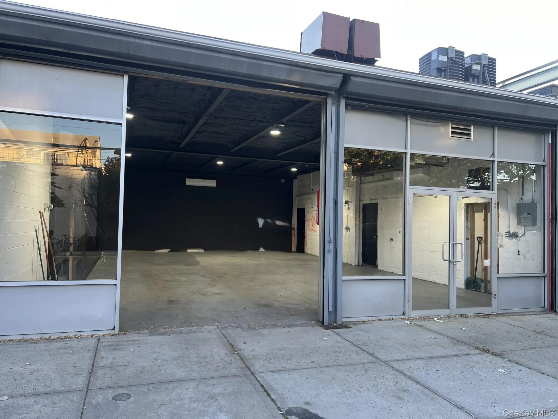 42-04/06 192nd Street, New York, NY, ,Commercial Lease,For Rent,192nd,0,998568 42-04/06 192nd Street, New York, NY, ,Commercial Lease,For Rent,192nd,0,998568