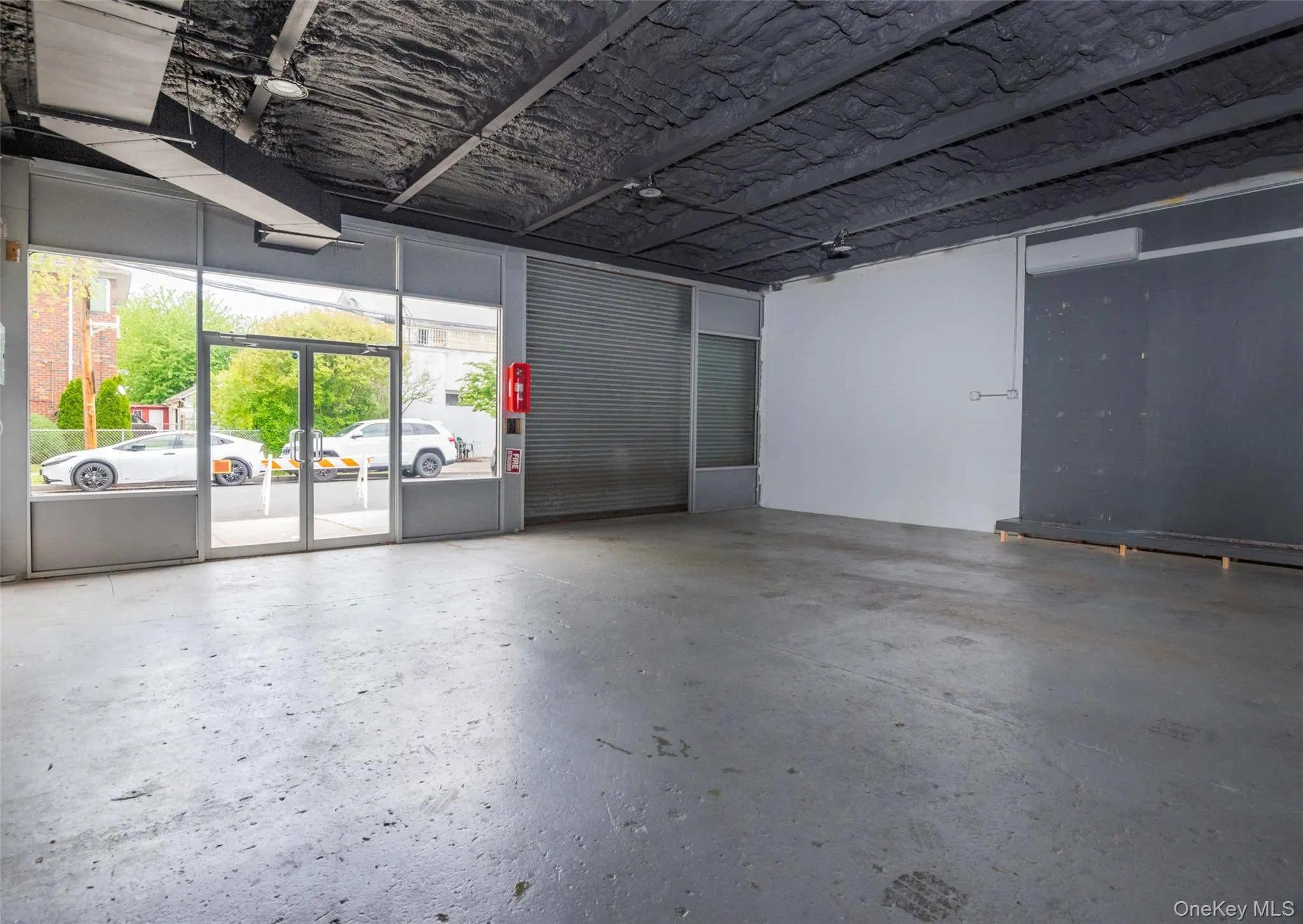 42-04/06 192nd Street, New York, NY, ,Commercial Lease,For Rent,192nd,0,998568 42-04/06 192nd Street, New York, NY, ,Commercial Lease,For Rent,192nd,0,998568