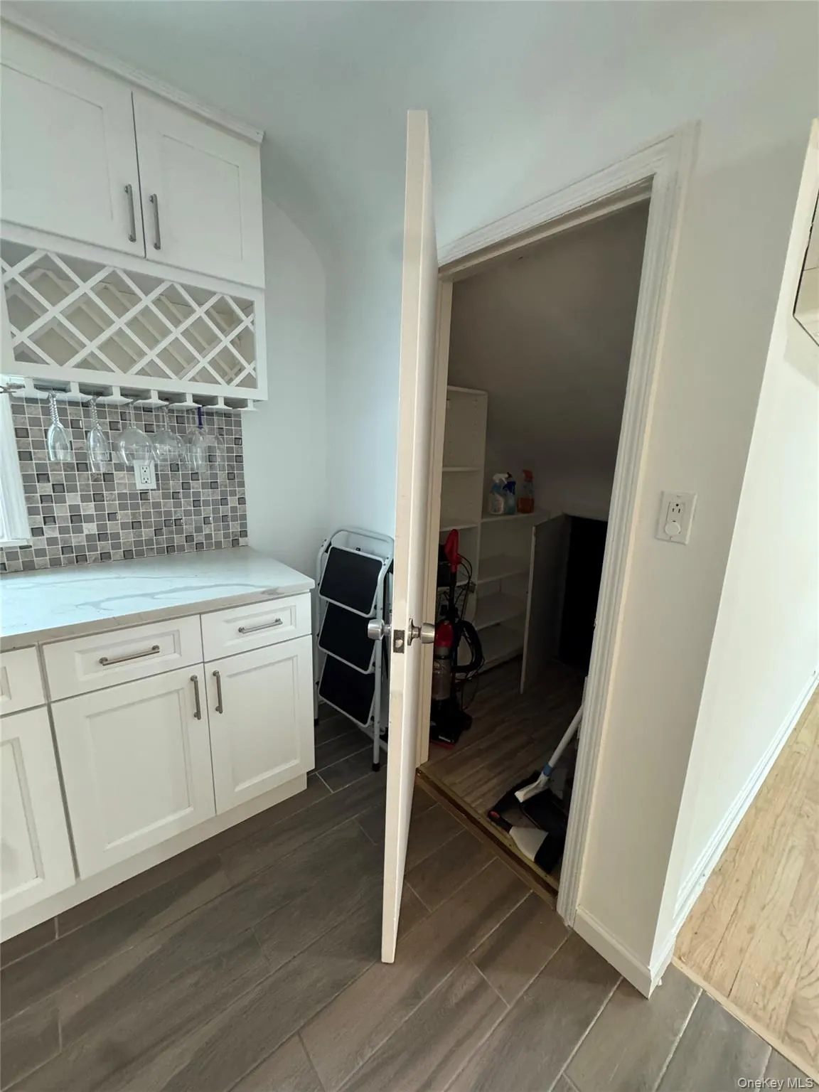 630 Tulip Avenue, Hempstead, NY, 3 Bedrooms Bedrooms, 4 Rooms Rooms,1 BathroomBathrooms,Residential Lease,For Rent,Tulip,0,998571 630 Tulip Avenue, Hempstead, NY, 3 Bedrooms Bedrooms, 4 Rooms Rooms,1 BathroomBathrooms,Residential Lease,For Rent,Tulip,0,998571