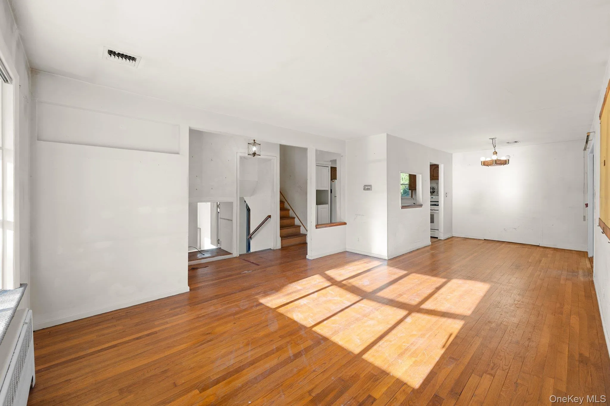 23 Library Lane, Oyster Bay, NY, 4 Bedrooms Bedrooms, 8 Rooms Rooms,2 BathroomsBathrooms,Residential Sale,For Rent,Library,0,998581 23 Library Lane, Oyster Bay, NY, 4 Bedrooms Bedrooms, 8 Rooms Rooms,2 BathroomsBathrooms,Residential Sale,For Rent,Library,0,998581