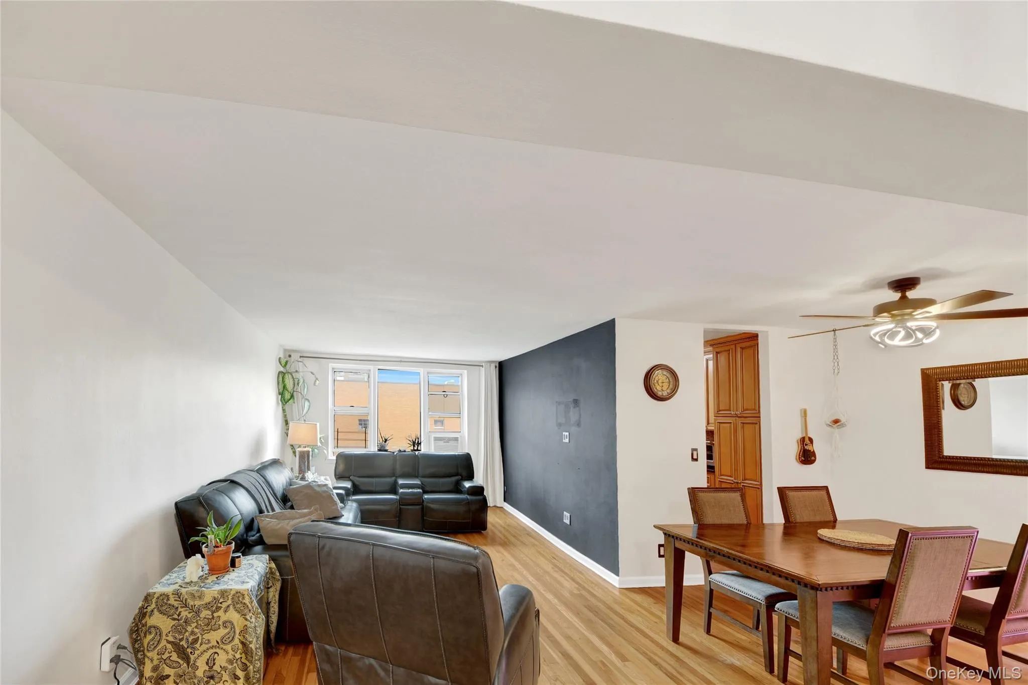 300 Broadway, Yonkers, NY, 2 Bedrooms Bedrooms, 5 Rooms Rooms,1 BathroomBathrooms,Residential,For Rent,Broadway,0,998583 300 Broadway, Yonkers, NY, 2 Bedrooms Bedrooms, 5 Rooms Rooms,1 BathroomBathrooms,Residential,For Rent,Broadway,0,998583