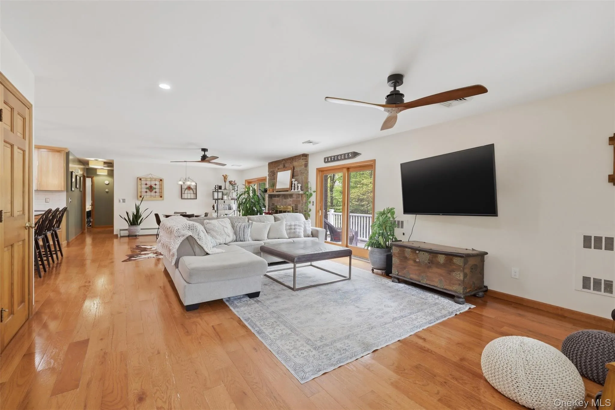 128 Sawmill Road, Red Hook, NY, 3 Bedrooms Bedrooms, 6 Rooms Rooms,2 BathroomsBathrooms,Residential,For Rent,Sawmill,0,998584 128 Sawmill Road, Red Hook, NY, 3 Bedrooms Bedrooms, 6 Rooms Rooms,2 BathroomsBathrooms,Residential,For Rent,Sawmill,0,998584