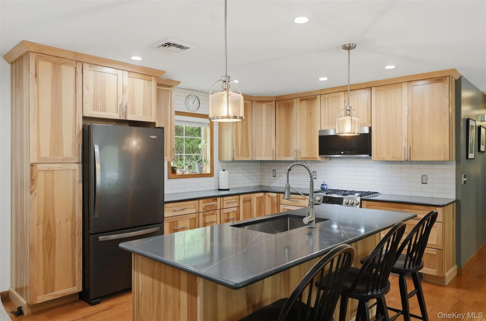 128 Sawmill Road, Red Hook, NY, 3 Bedrooms Bedrooms, 6 Rooms Rooms,2 BathroomsBathrooms,Residential,For Rent,Sawmill,0,998584 128 Sawmill Road, Red Hook, NY, 3 Bedrooms Bedrooms, 6 Rooms Rooms,2 BathroomsBathrooms,Residential,For Rent,Sawmill,0,998584