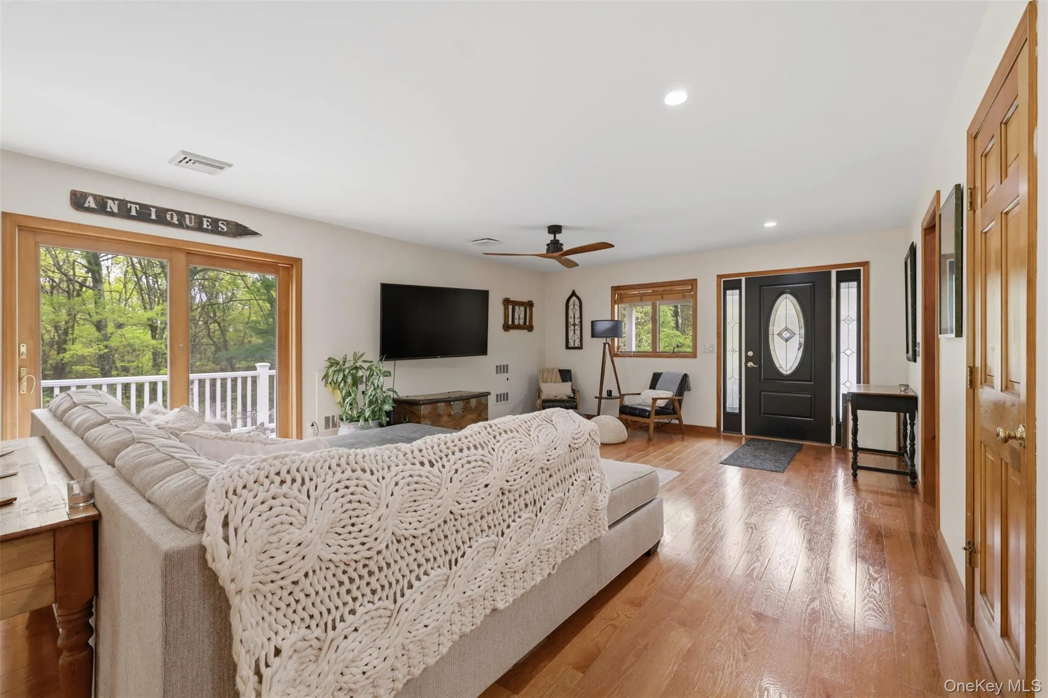 128 Sawmill Road, Red Hook, NY, 3 Bedrooms Bedrooms, 6 Rooms Rooms,2 BathroomsBathrooms,Residential,For Rent,Sawmill,0,998584 128 Sawmill Road, Red Hook, NY, 3 Bedrooms Bedrooms, 6 Rooms Rooms,2 BathroomsBathrooms,Residential,For Rent,Sawmill,0,998584