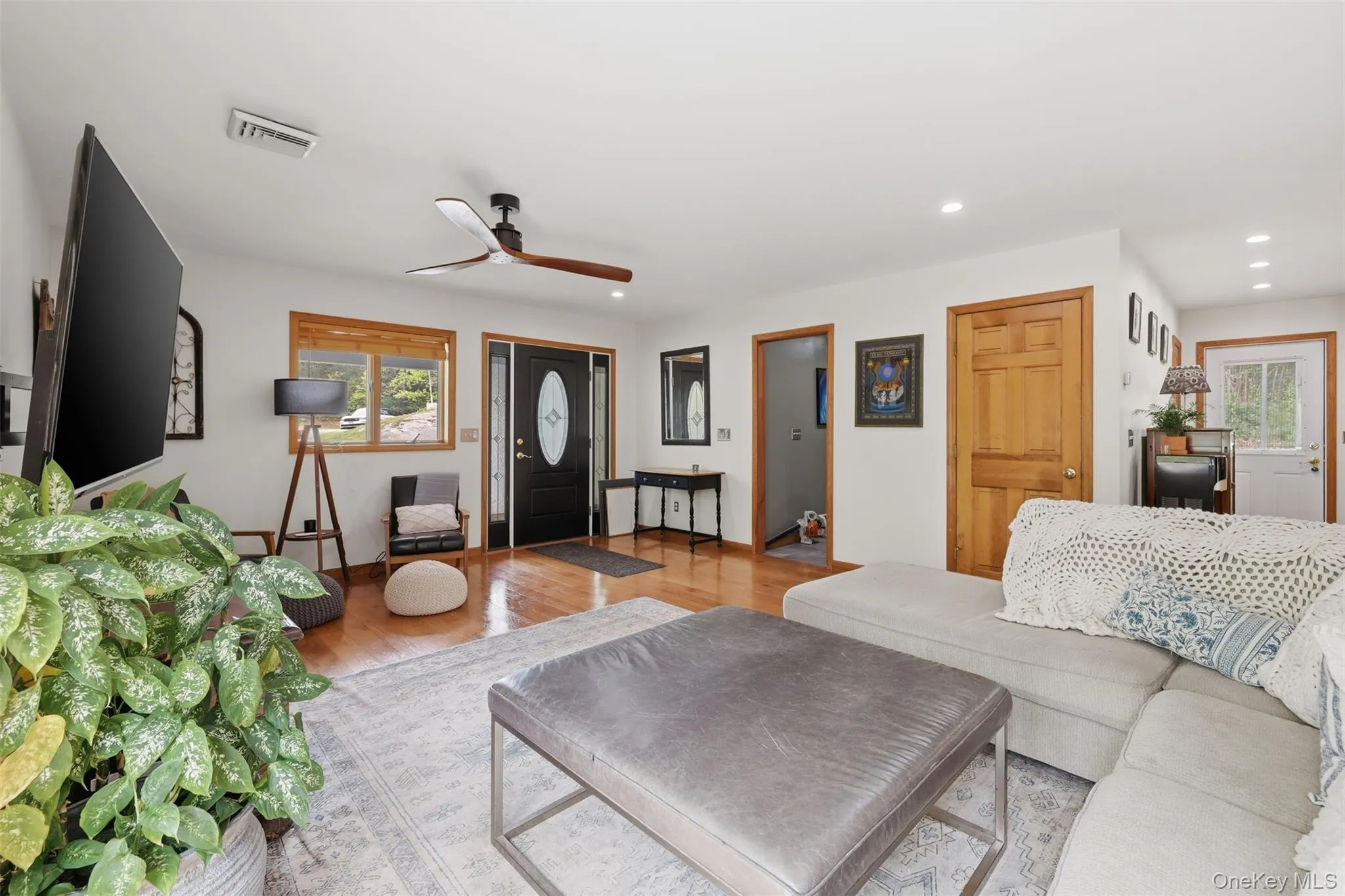 128 Sawmill Road, Red Hook, NY, 3 Bedrooms Bedrooms, 6 Rooms Rooms,2 BathroomsBathrooms,Residential,For Rent,Sawmill,0,998584 128 Sawmill Road, Red Hook, NY, 3 Bedrooms Bedrooms, 6 Rooms Rooms,2 BathroomsBathrooms,Residential,For Rent,Sawmill,0,998584
