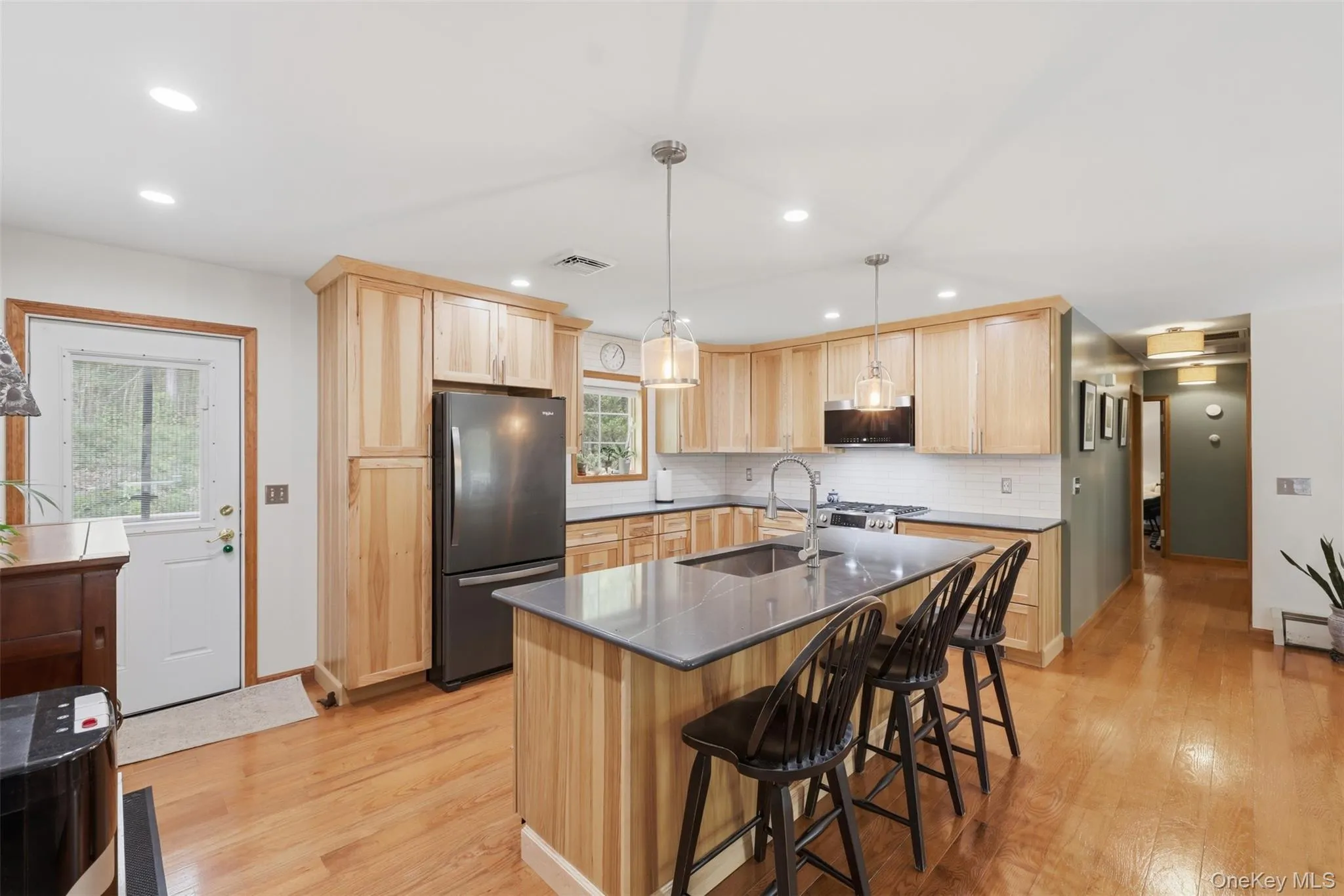 128 Sawmill Road, Red Hook, NY, 3 Bedrooms Bedrooms, 6 Rooms Rooms,2 BathroomsBathrooms,Residential,For Rent,Sawmill,0,998584 128 Sawmill Road, Red Hook, NY, 3 Bedrooms Bedrooms, 6 Rooms Rooms,2 BathroomsBathrooms,Residential,For Rent,Sawmill,0,998584
