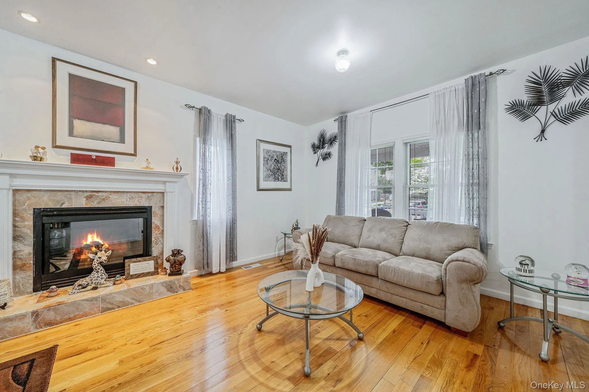 72 Rushmore Street, Huntington, NY, 4 Bedrooms Bedrooms, 8 Rooms Rooms,2 BathroomsBathrooms,Residential,For Rent,Rushmore,0,998588 72 Rushmore Street, Huntington, NY, 4 Bedrooms Bedrooms, 8 Rooms Rooms,2 BathroomsBathrooms,Residential,For Rent,Rushmore,0,998588