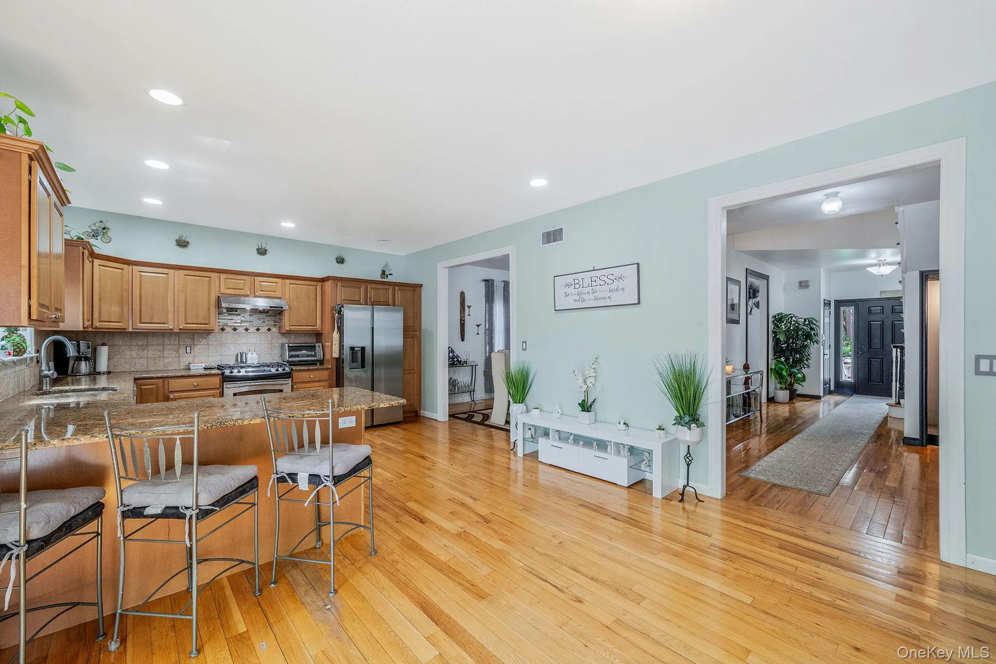 72 Rushmore Street, Huntington, NY, 4 Bedrooms Bedrooms, 8 Rooms Rooms,2 BathroomsBathrooms,Residential,For Rent,Rushmore,0,998588 72 Rushmore Street, Huntington, NY, 4 Bedrooms Bedrooms, 8 Rooms Rooms,2 BathroomsBathrooms,Residential,For Rent,Rushmore,0,998588