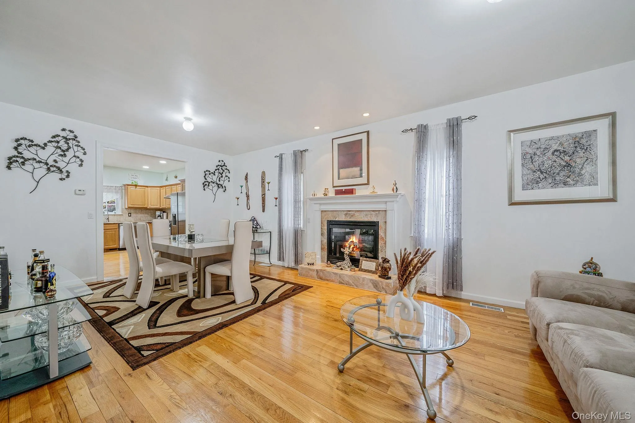 72 Rushmore Street, Huntington, NY, 4 Bedrooms Bedrooms, 8 Rooms Rooms,2 BathroomsBathrooms,Residential,For Rent,Rushmore,0,998588 72 Rushmore Street, Huntington, NY, 4 Bedrooms Bedrooms, 8 Rooms Rooms,2 BathroomsBathrooms,Residential,For Rent,Rushmore,0,998588