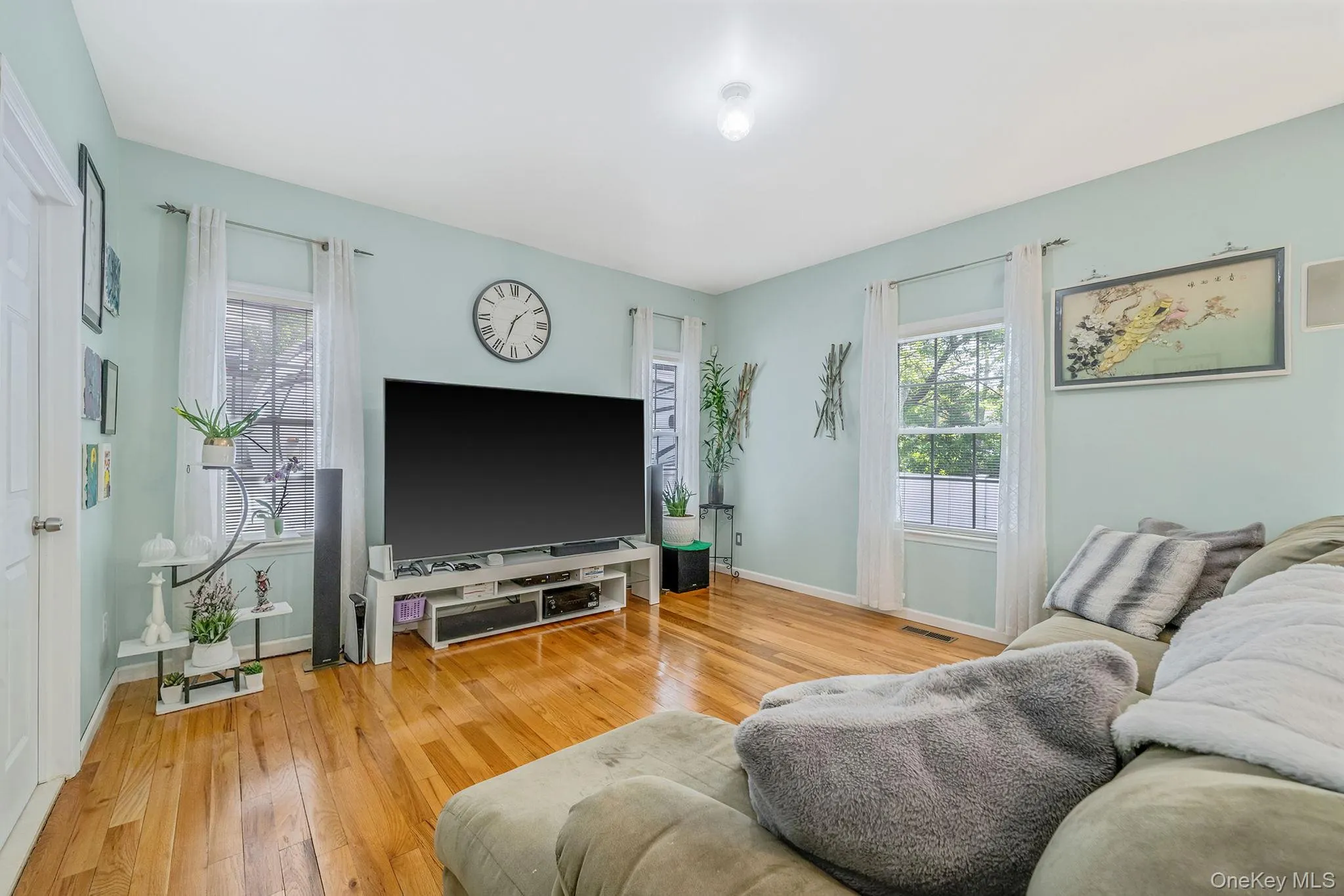 72 Rushmore Street, Huntington, NY, 4 Bedrooms Bedrooms, 8 Rooms Rooms,2 BathroomsBathrooms,Residential,For Rent,Rushmore,0,998588 72 Rushmore Street, Huntington, NY, 4 Bedrooms Bedrooms, 8 Rooms Rooms,2 BathroomsBathrooms,Residential,For Rent,Rushmore,0,998588