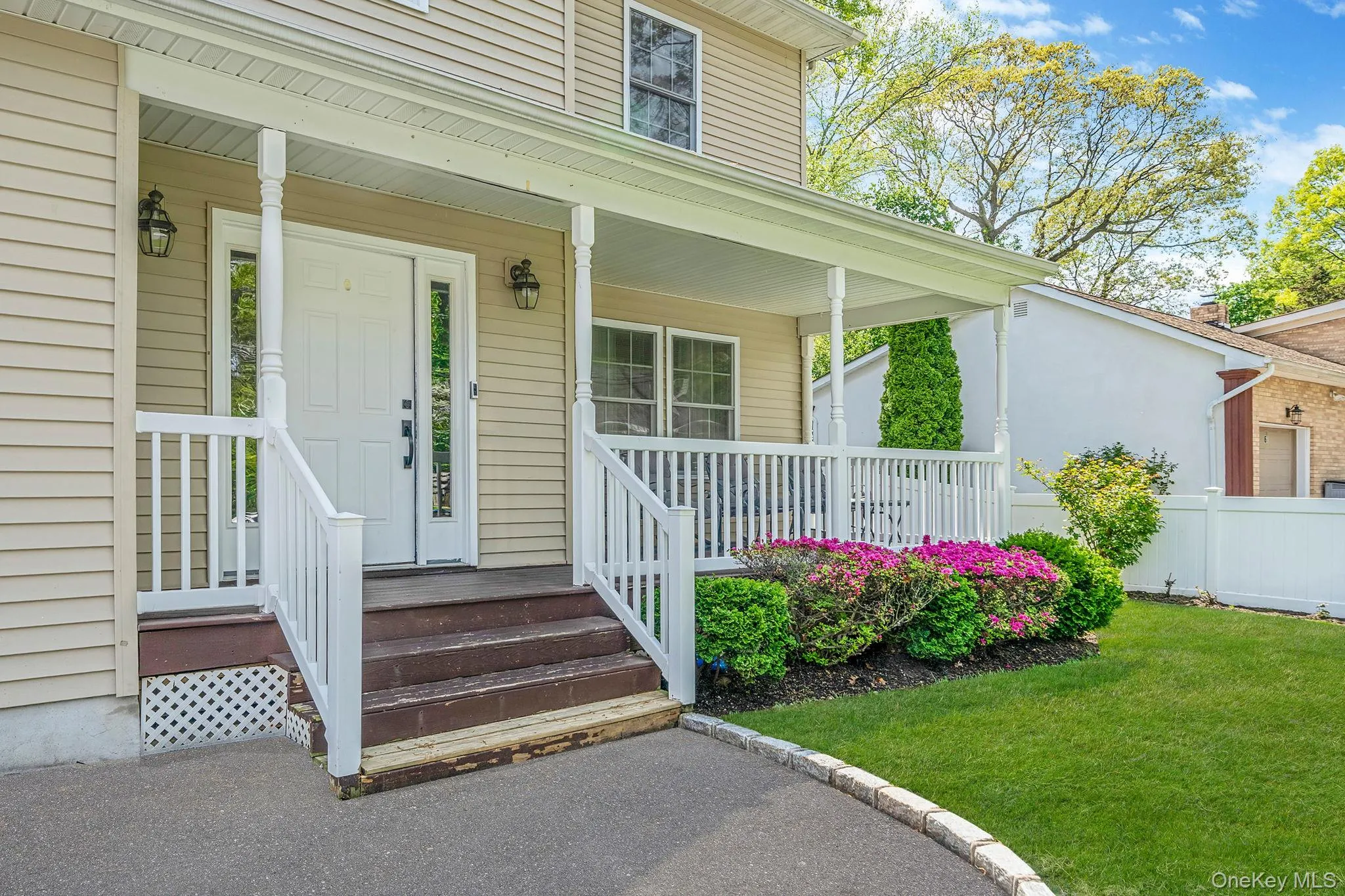72 Rushmore Street, Huntington, NY, 4 Bedrooms Bedrooms, 8 Rooms Rooms,2 BathroomsBathrooms,Residential,For Rent,Rushmore,0,998588 72 Rushmore Street, Huntington, NY, 4 Bedrooms Bedrooms, 8 Rooms Rooms,2 BathroomsBathrooms,Residential,For Rent,Rushmore,0,998588