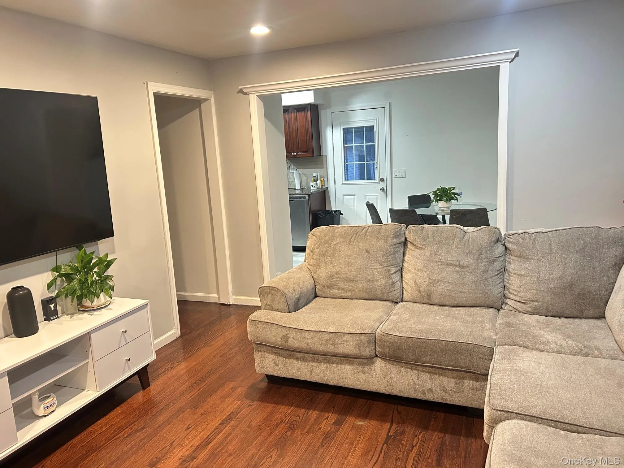 811 9th Street, West Babylon, NY, 3 Bedrooms Bedrooms, 6 Rooms Rooms,1 BathroomBathrooms,Residential Sale,For Rent,9th,0,998595 811 9th Street, West Babylon, NY, 3 Bedrooms Bedrooms, 6 Rooms Rooms,1 BathroomBathrooms,Residential Sale,For Rent,9th,0,998595