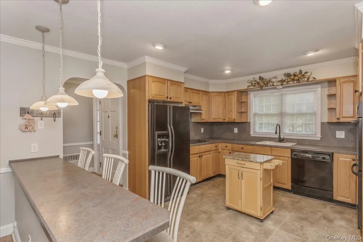 36 Roosevelt Place, Hempstead, NY, 6 Bedrooms Bedrooms, 13 Rooms Rooms,4 BathroomsBathrooms,Residential,For Rent,Roosevelt,0,998600 36 Roosevelt Place, Hempstead, NY, 6 Bedrooms Bedrooms, 13 Rooms Rooms,4 BathroomsBathrooms,Residential,For Rent,Roosevelt,0,998600