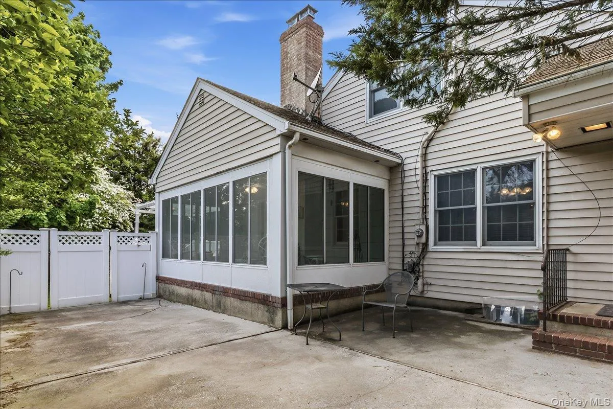 36 Roosevelt Place, Hempstead, NY, 6 Bedrooms Bedrooms, 13 Rooms Rooms,4 BathroomsBathrooms,Residential,For Rent,Roosevelt,0,998600 36 Roosevelt Place, Hempstead, NY, 6 Bedrooms Bedrooms, 13 Rooms Rooms,4 BathroomsBathrooms,Residential,For Rent,Roosevelt,0,998600