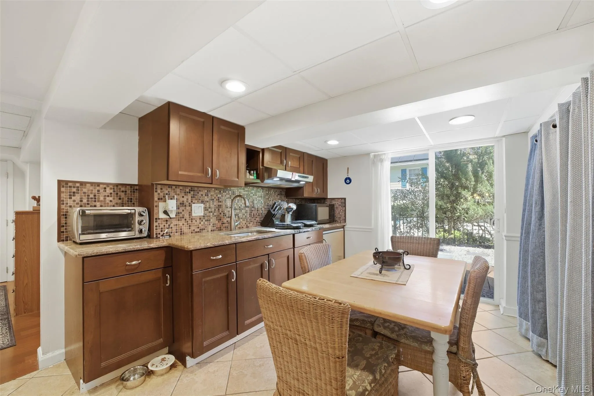 3 Johnson Place, Greenburgh, NY, 4 Bedrooms Bedrooms, 15 Rooms Rooms,3 BathroomsBathrooms,Residential,For Rent,Johnson,0,KEY998601 3 Johnson Place, Greenburgh, NY, 4 Bedrooms Bedrooms, 15 Rooms Rooms,3 BathroomsBathrooms,Residential,For Rent,Johnson,0,KEY998601