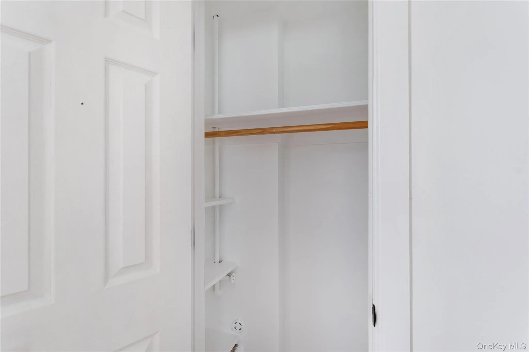 52 Adrian Avenue, New York, NY, 2 Bedrooms Bedrooms, 7 Rooms Rooms,1 BathroomBathrooms,Residential Lease,For Rent,Adrian,0,998602 52 Adrian Avenue, New York, NY, 2 Bedrooms Bedrooms, 7 Rooms Rooms,1 BathroomBathrooms,Residential Lease,For Rent,Adrian,0,998602
