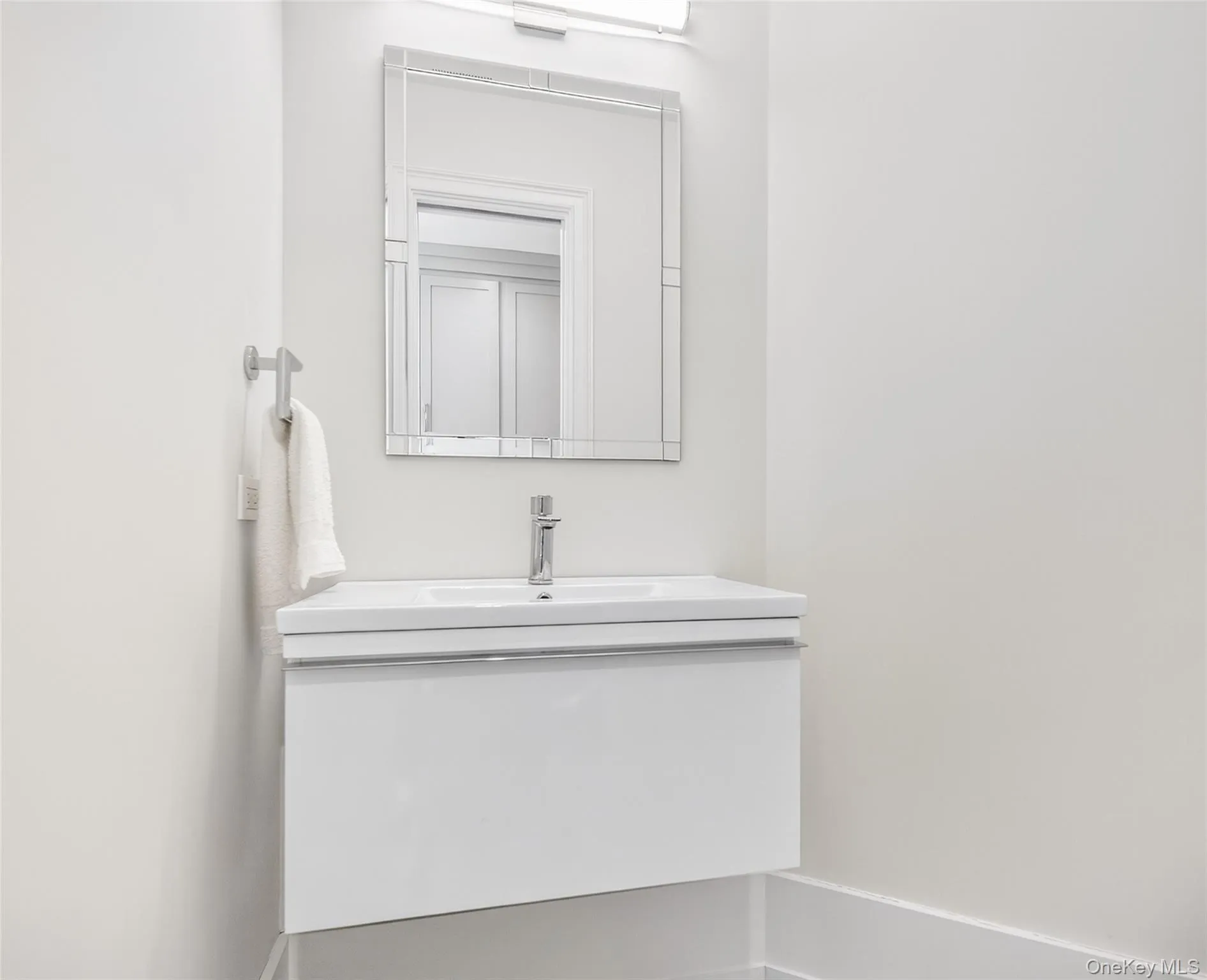220 Little Noyack Path, Southampton, NY, 7 Bedrooms Bedrooms, 15 Rooms Rooms,8 BathroomsBathrooms,Residential Lease,For Rent,Little Noyack,0,998606 220 Little Noyack Path, Southampton, NY, 7 Bedrooms Bedrooms, 15 Rooms Rooms,8 BathroomsBathrooms,Residential Lease,For Rent,Little Noyack,0,998606
