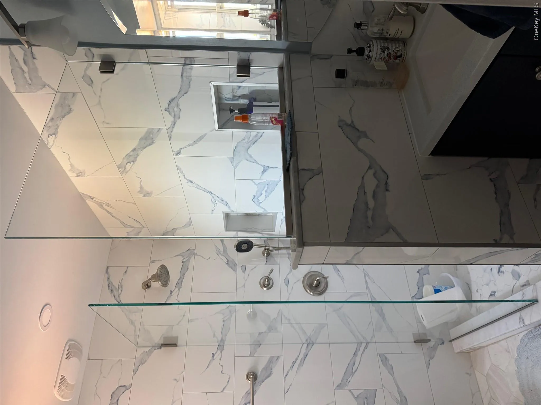 8455 Daniels Street, New York, NY, 1 Bedroom Bedrooms, 3 Rooms Rooms,1 BathroomBathrooms,Residential Lease,For Rent,Daniels,0,998607 8455 Daniels Street, New York, NY, 1 Bedroom Bedrooms, 3 Rooms Rooms,1 BathroomBathrooms,Residential Lease,For Rent,Daniels,0,998607