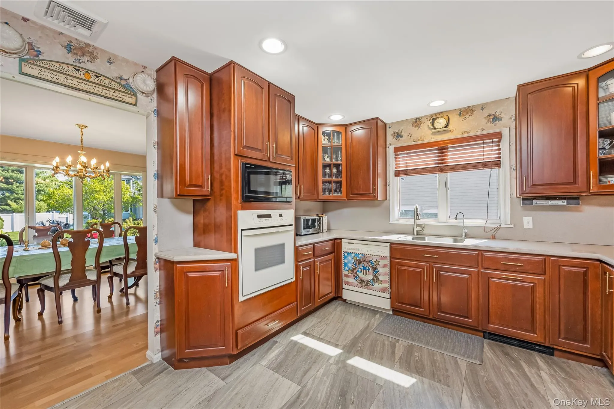 18 Tacoma Lane, Oyster Bay, NY, 4 Bedrooms Bedrooms, 7 Rooms Rooms,2 BathroomsBathrooms,Residential,For Rent,Tacoma,0,998608 18 Tacoma Lane, Oyster Bay, NY, 4 Bedrooms Bedrooms, 7 Rooms Rooms,2 BathroomsBathrooms,Residential,For Rent,Tacoma,0,998608