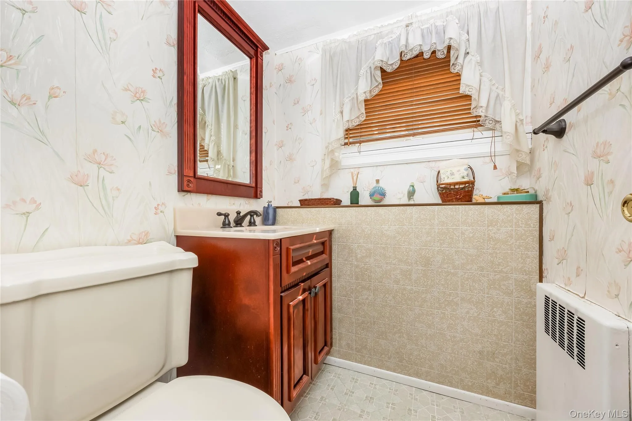 18 Tacoma Lane, Oyster Bay, NY, 4 Bedrooms Bedrooms, 7 Rooms Rooms,2 BathroomsBathrooms,Residential,For Rent,Tacoma,0,998608 18 Tacoma Lane, Oyster Bay, NY, 4 Bedrooms Bedrooms, 7 Rooms Rooms,2 BathroomsBathrooms,Residential,For Rent,Tacoma,0,998608