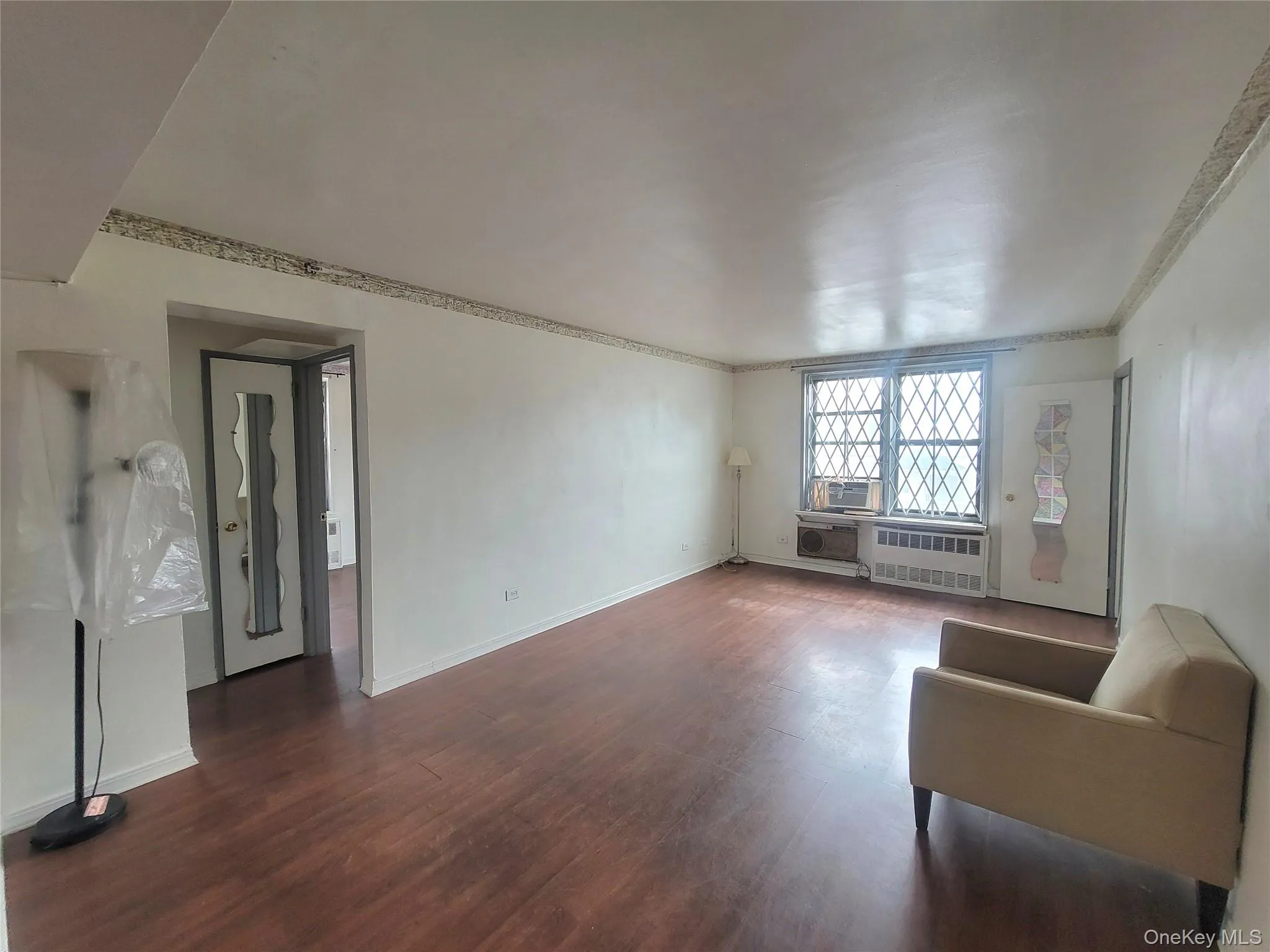 87-20 175th Street, New York, NY, 1 Bedroom Bedrooms, 5 Rooms Rooms,1 BathroomBathrooms,Residential Sale,For Rent,175th,0,998610 87-20 175th Street, New York, NY, 1 Bedroom Bedrooms, 5 Rooms Rooms,1 BathroomBathrooms,Residential Sale,For Rent,175th,0,998610