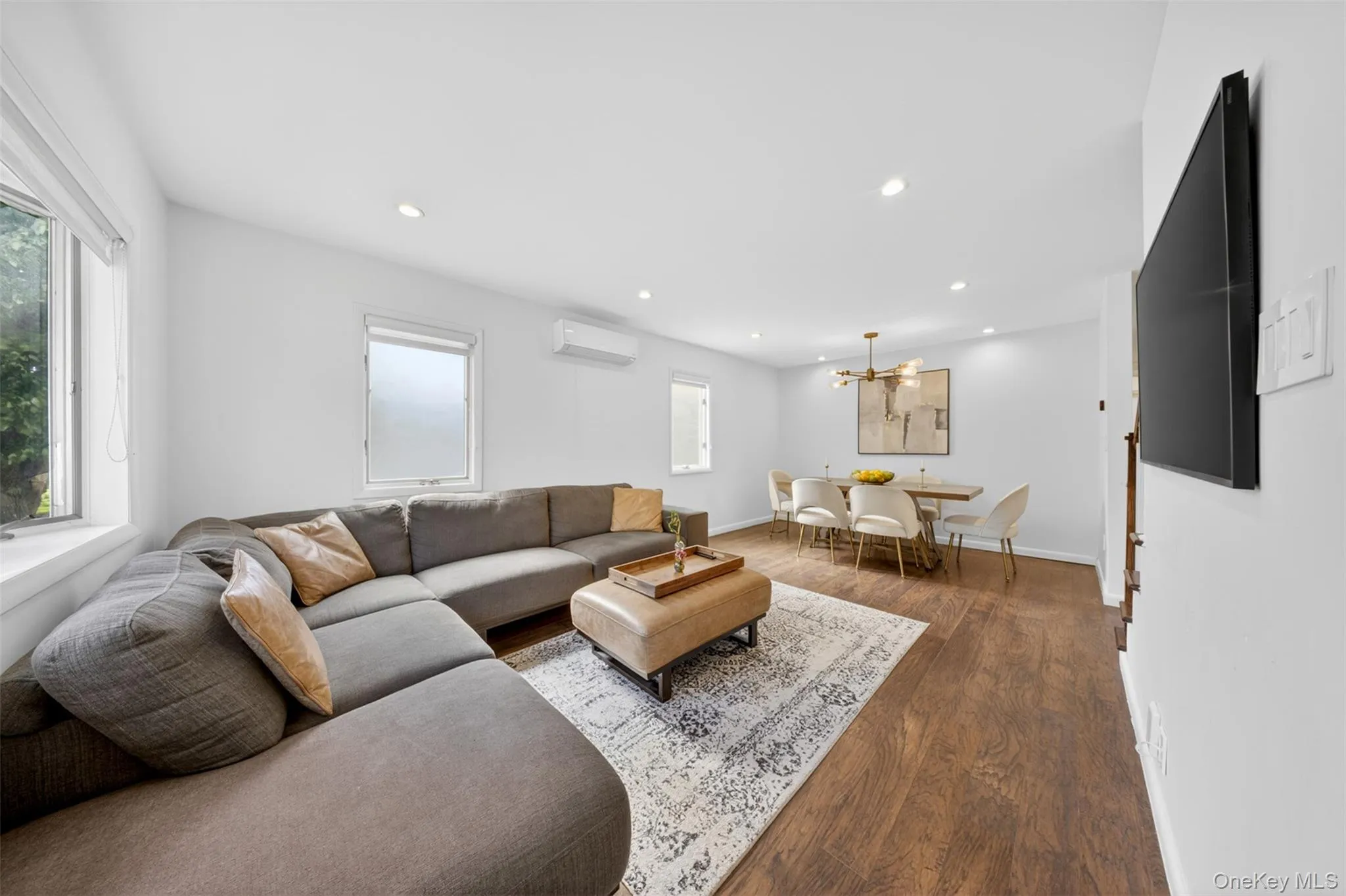 269-03 81st Avenue, New York, NY, 4 Bedrooms Bedrooms, 12 Rooms Rooms,3 BathroomsBathrooms,Residential,For Rent,81st,0,998620 269-03 81st Avenue, New York, NY, 4 Bedrooms Bedrooms, 12 Rooms Rooms,3 BathroomsBathrooms,Residential,For Rent,81st,0,998620
