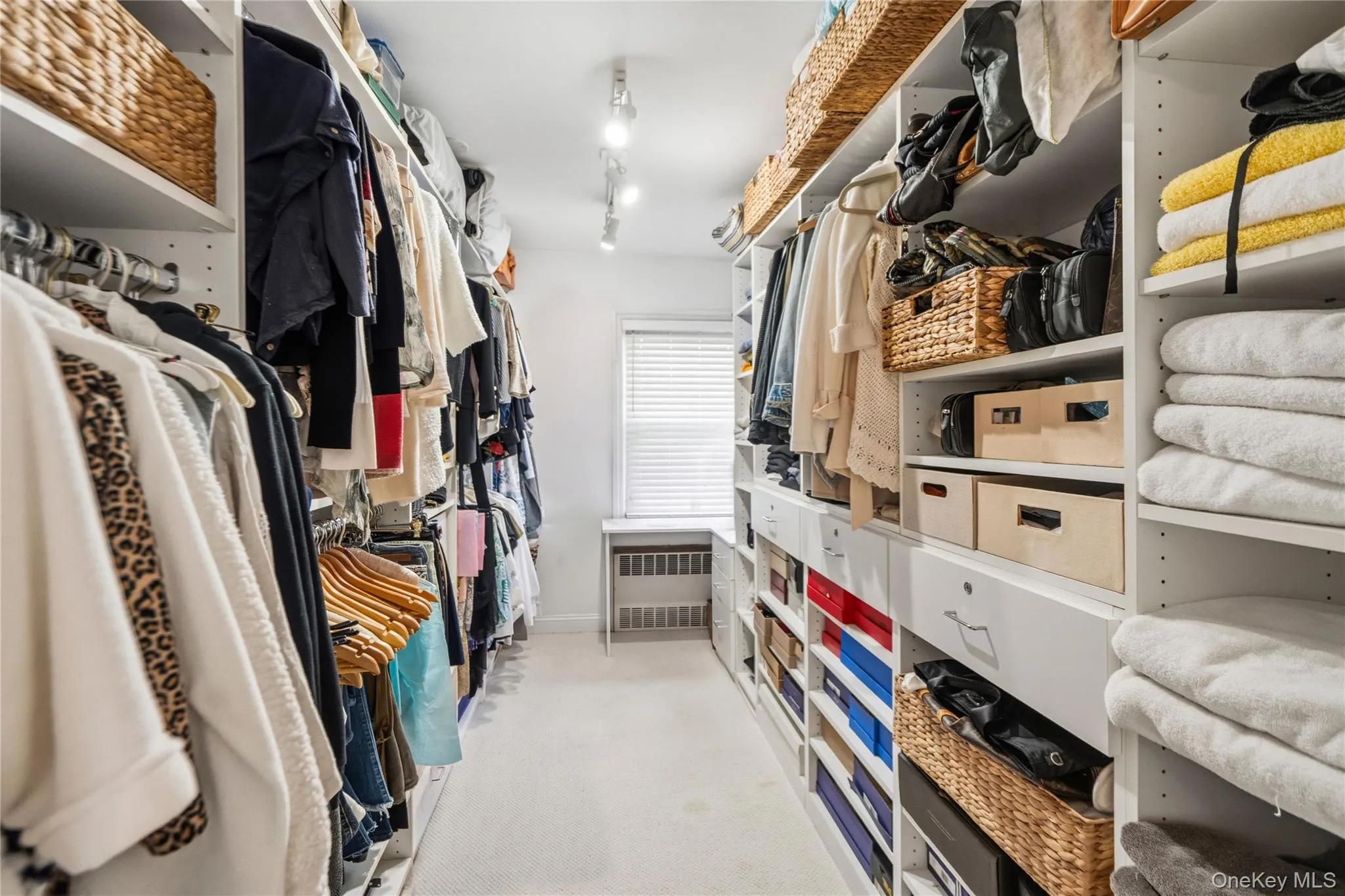 319 Fulton Avenue, Babylon, NY, 4 Bedrooms Bedrooms, 6 Rooms Rooms,1 BathroomBathrooms,Residential,For Rent,Fulton,0,998624 319 Fulton Avenue, Babylon, NY, 4 Bedrooms Bedrooms, 6 Rooms Rooms,1 BathroomBathrooms,Residential,For Rent,Fulton,0,998624