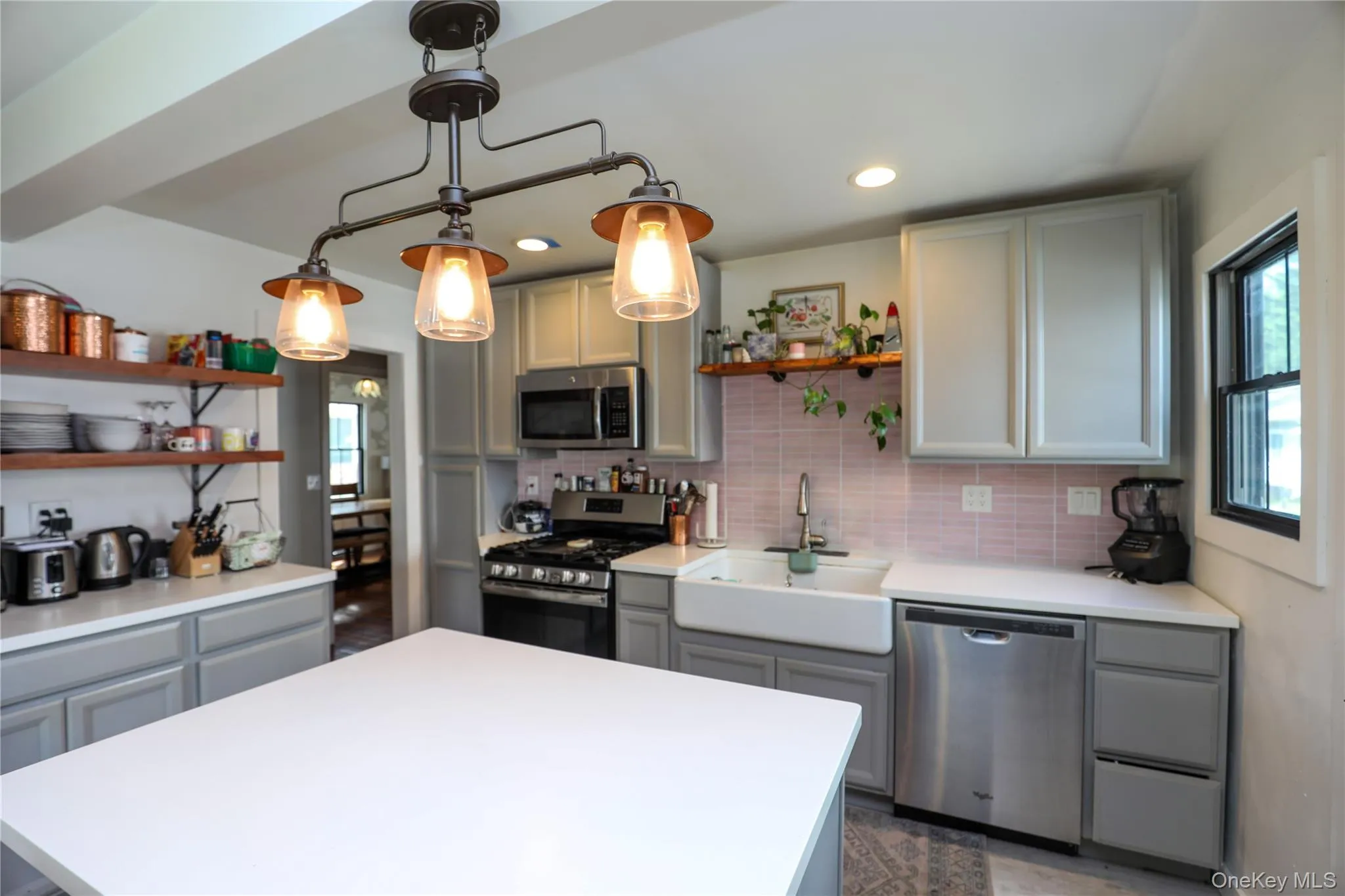 52 Phillips Avenue, Lloyd, NY, 4 Bedrooms Bedrooms, 6 Rooms Rooms,2 BathroomsBathrooms,Residential,For Rent,Phillips,0,998627 52 Phillips Avenue, Lloyd, NY, 4 Bedrooms Bedrooms, 6 Rooms Rooms,2 BathroomsBathrooms,Residential,For Rent,Phillips,0,998627
