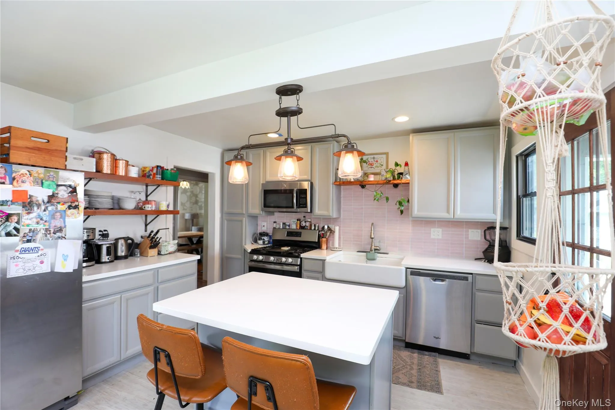 52 Phillips Avenue, Lloyd, NY, 4 Bedrooms Bedrooms, 6 Rooms Rooms,2 BathroomsBathrooms,Residential,For Rent,Phillips,0,998627 52 Phillips Avenue, Lloyd, NY, 4 Bedrooms Bedrooms, 6 Rooms Rooms,2 BathroomsBathrooms,Residential,For Rent,Phillips,0,998627