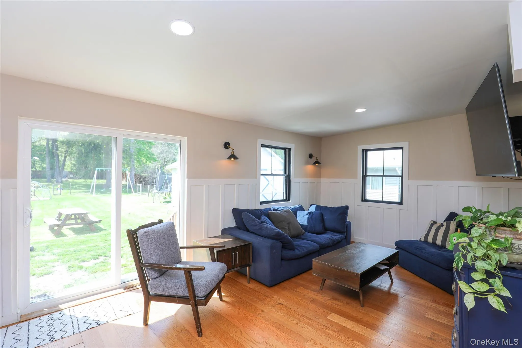 52 Phillips Avenue, Lloyd, NY, 4 Bedrooms Bedrooms, 6 Rooms Rooms,2 BathroomsBathrooms,Residential,For Rent,Phillips,0,998627 52 Phillips Avenue, Lloyd, NY, 4 Bedrooms Bedrooms, 6 Rooms Rooms,2 BathroomsBathrooms,Residential,For Rent,Phillips,0,998627