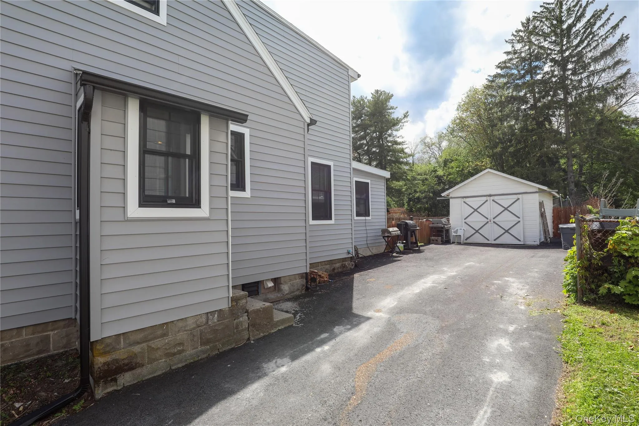 52 Phillips Avenue, Lloyd, NY, 4 Bedrooms Bedrooms, 6 Rooms Rooms,2 BathroomsBathrooms,Residential,For Rent,Phillips,0,998627 52 Phillips Avenue, Lloyd, NY, 4 Bedrooms Bedrooms, 6 Rooms Rooms,2 BathroomsBathrooms,Residential,For Rent,Phillips,0,998627