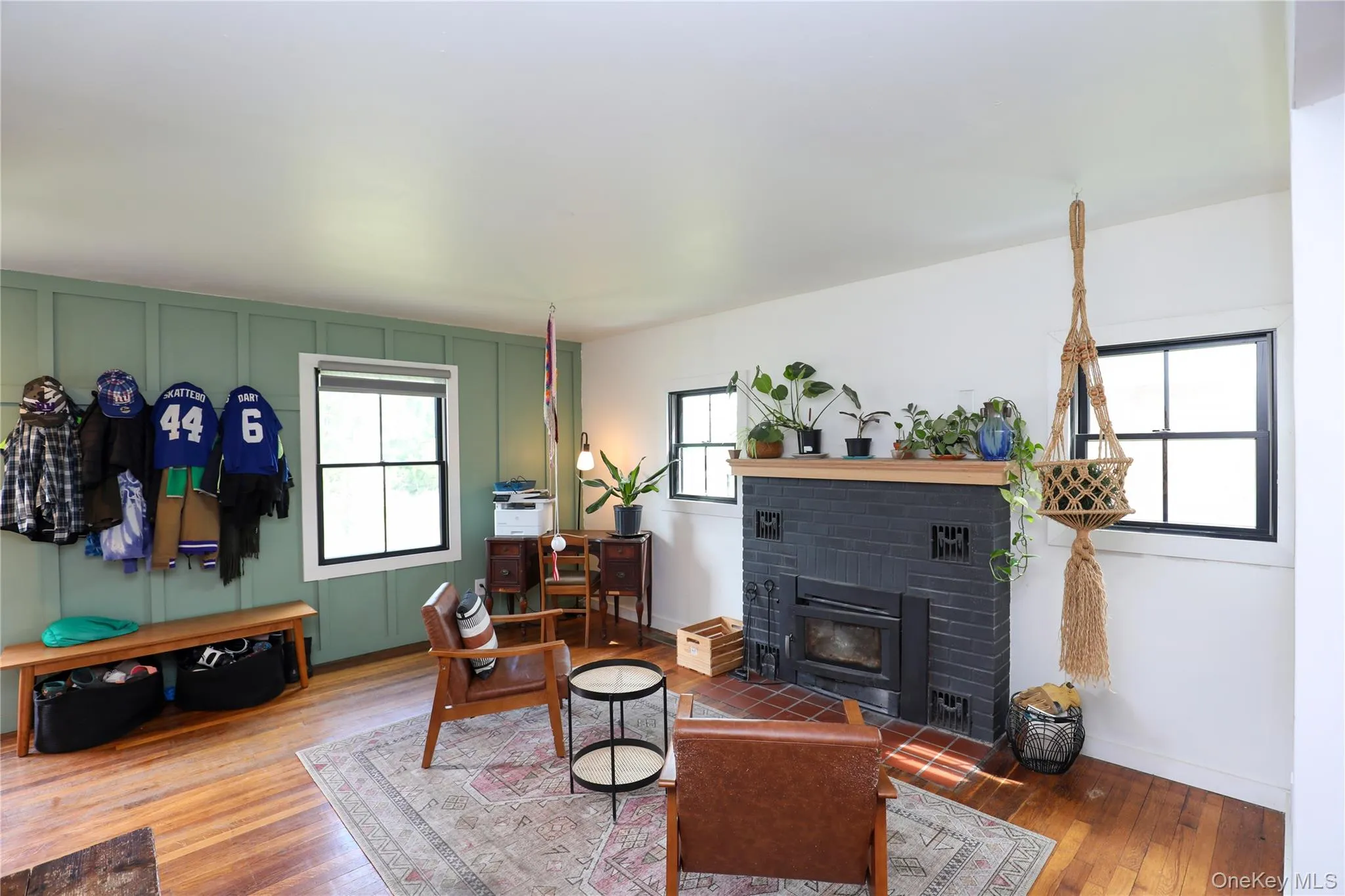 52 Phillips Avenue, Lloyd, NY, 4 Bedrooms Bedrooms, 6 Rooms Rooms,2 BathroomsBathrooms,Residential,For Rent,Phillips,0,998627 52 Phillips Avenue, Lloyd, NY, 4 Bedrooms Bedrooms, 6 Rooms Rooms,2 BathroomsBathrooms,Residential,For Rent,Phillips,0,998627